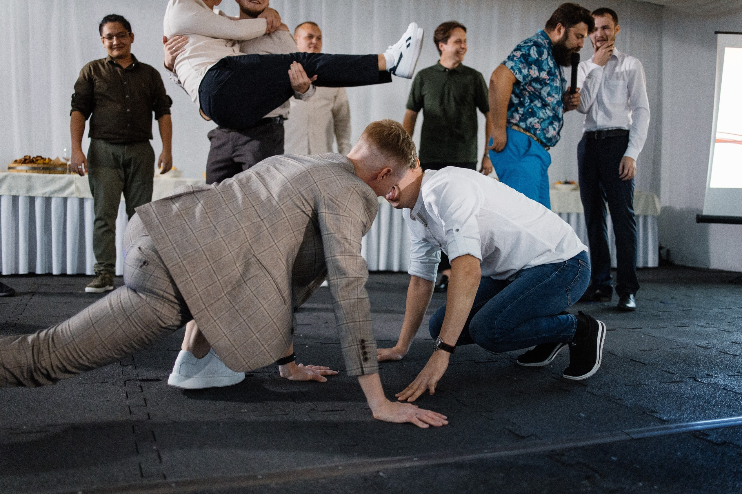 Свадебная вечеринка. Свадебный  фотограф Новосибирск