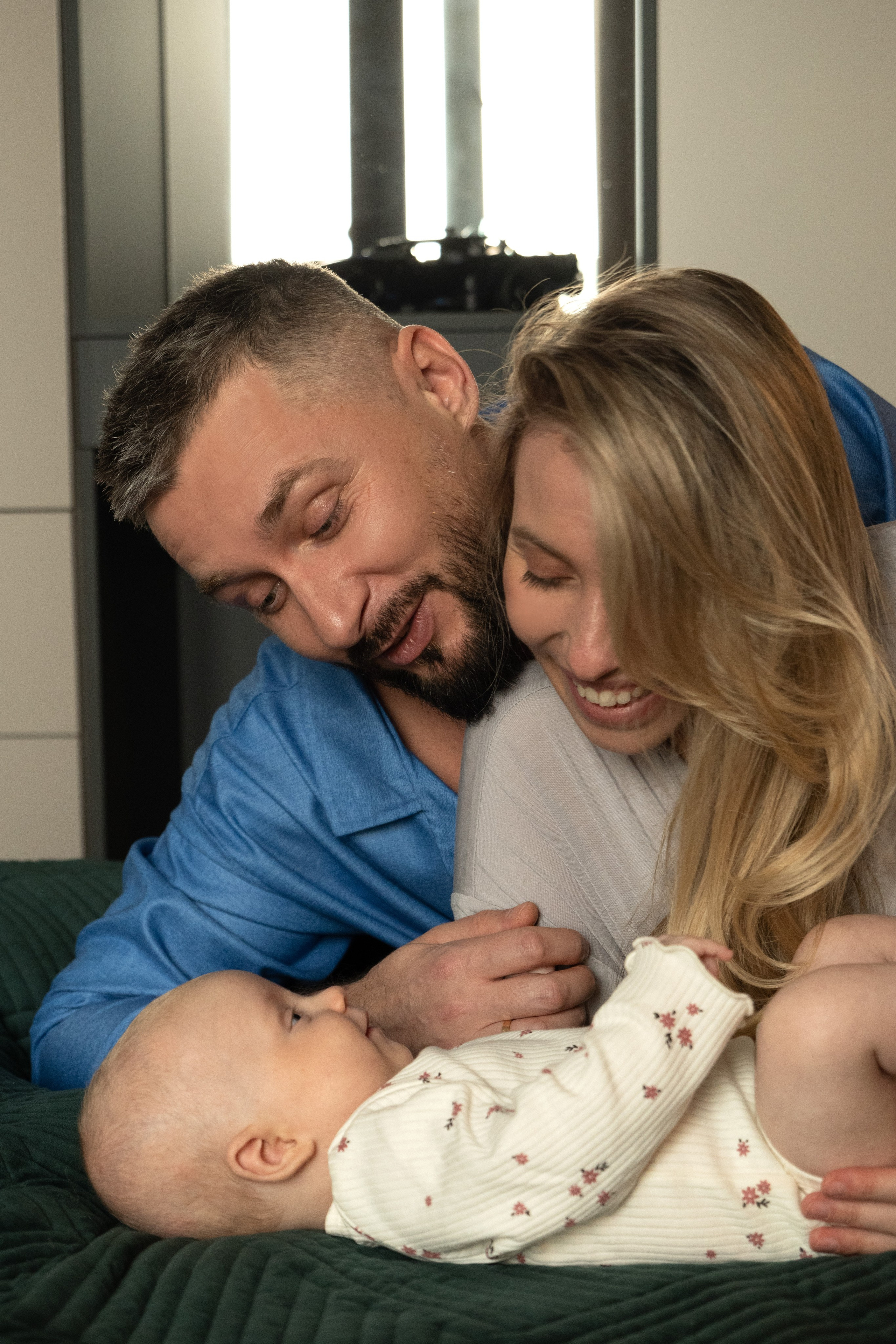 Семейная фотосессия (Ае 2 месяца). Фотограф видеограф Ольга Василевская