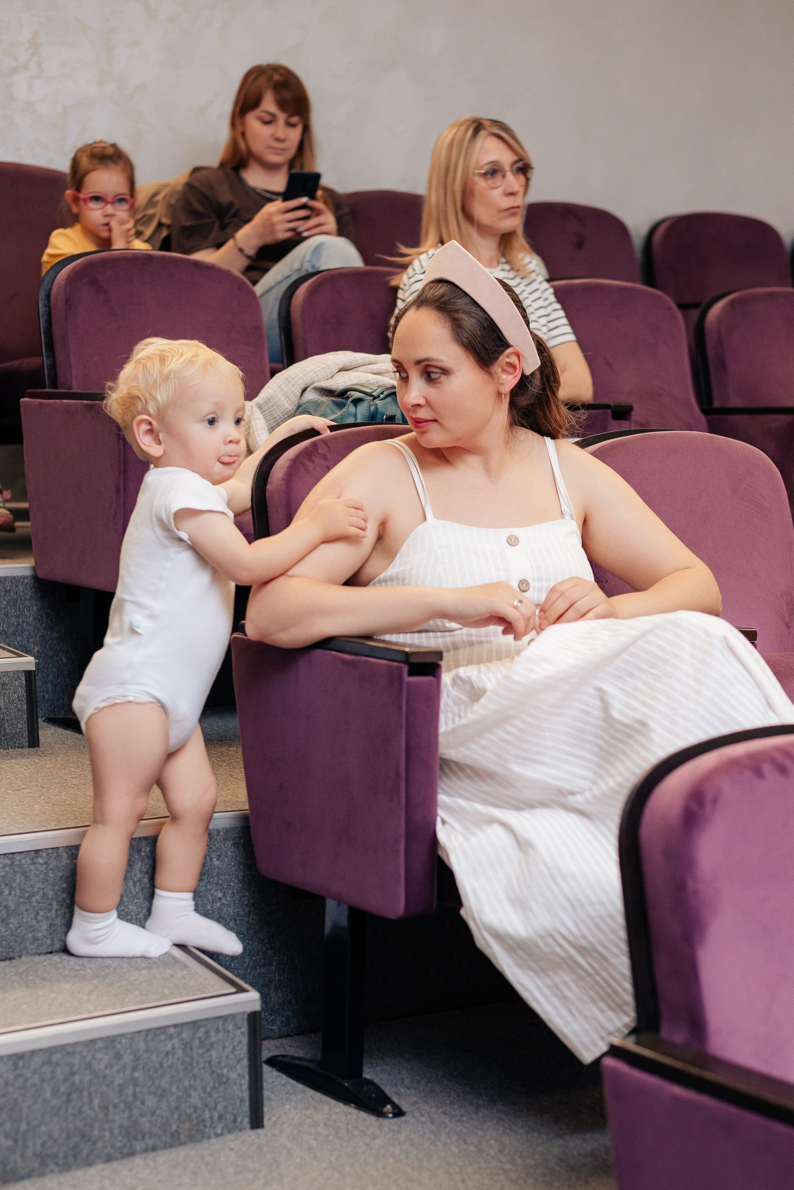 Слингомама Иваново 2025. Семейный и детский фотограф Иваново Ксения Азаренкова