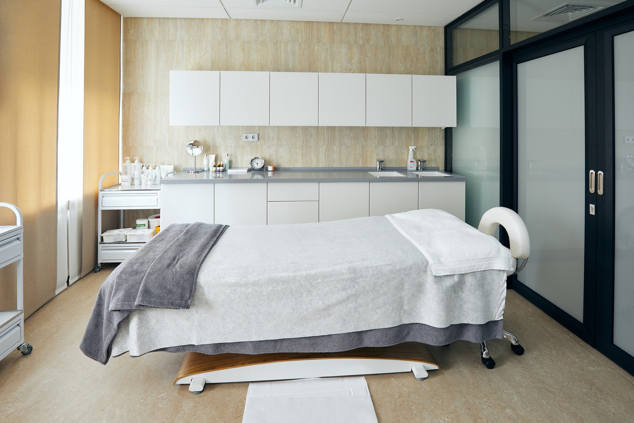 Имиджевая съёмка для салона красоты. Репортажный фотограф в Москве Константин Дерягин