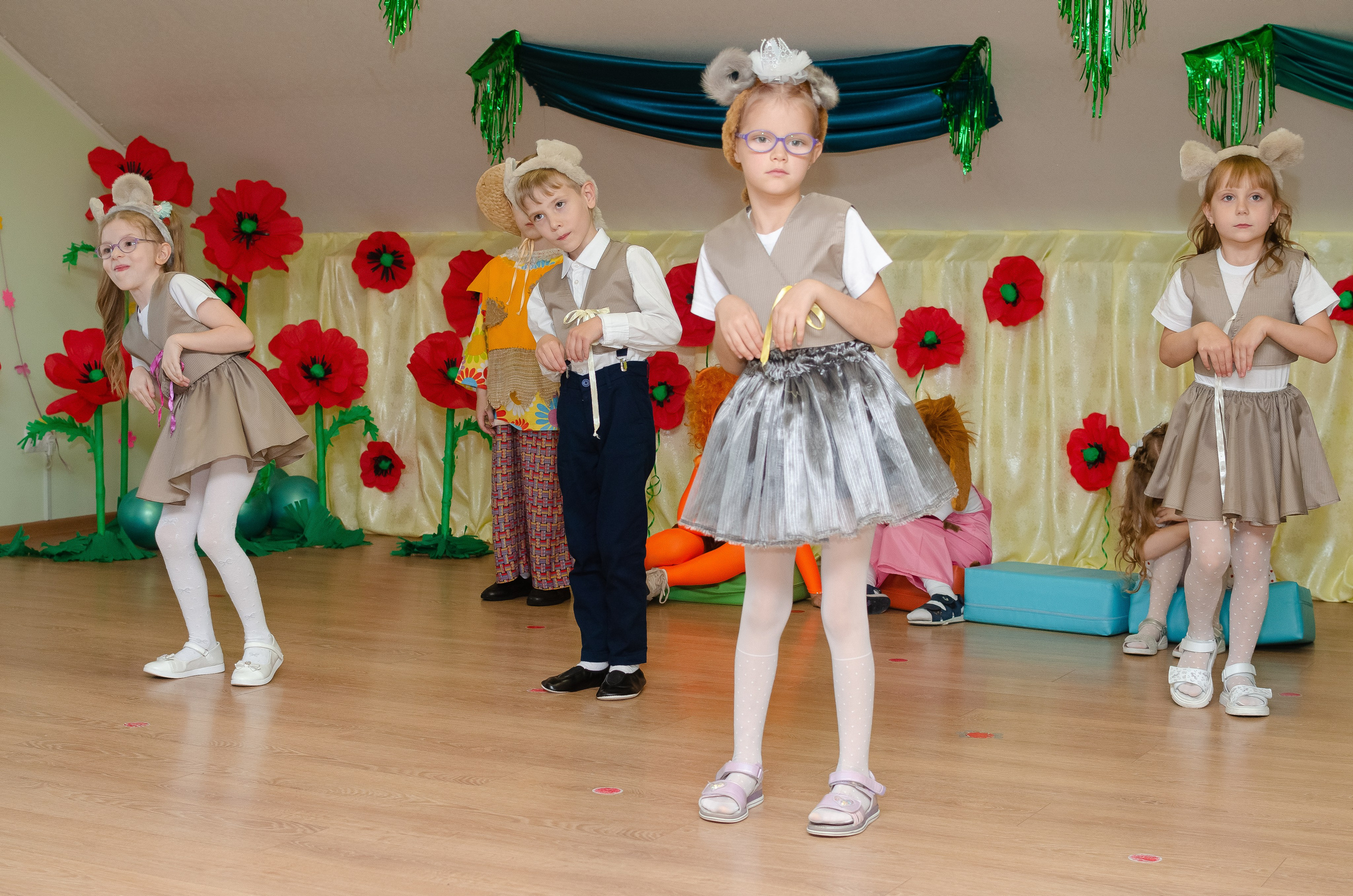 Выпускной утренник 2023. Семейный фотограф на выписку из роддома и крещение Минск Настя Гришук