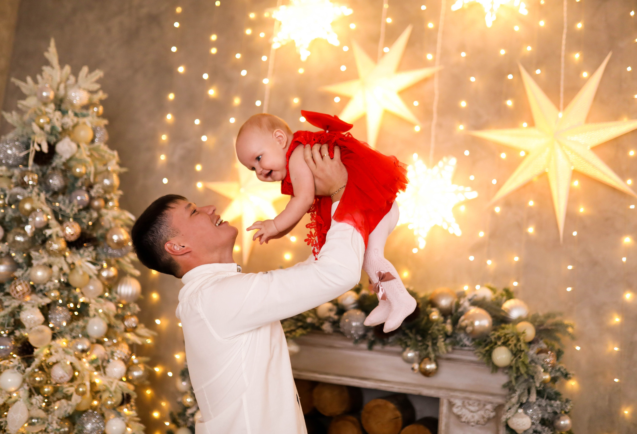 Семейная фотосессия в снежном зале Лофт. ФОТОГРАФ ХАБАРОВСК АНАСТАСИЯ РАЧЕНКОВА