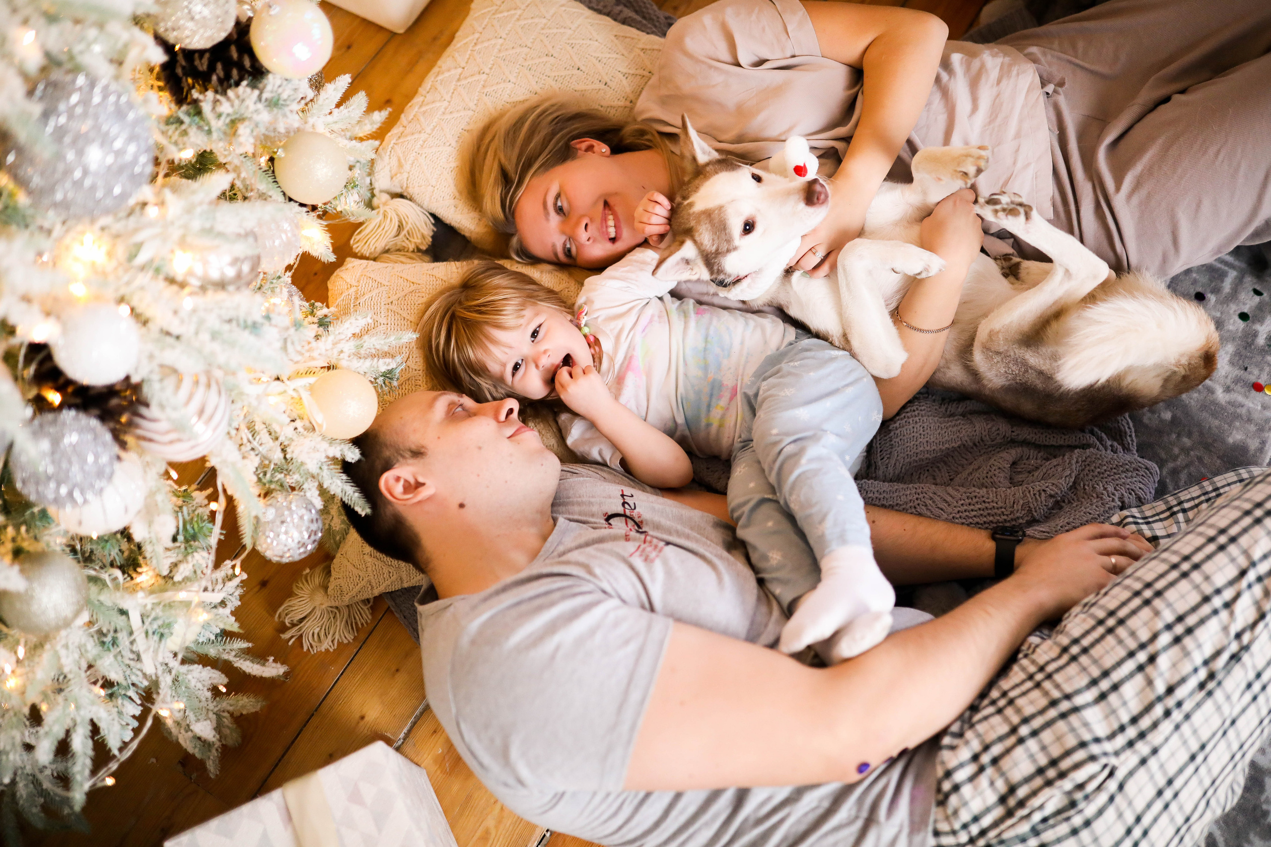 Семейная фотосессия волшебный Лофт. ФОТОГРАФ ХАБАРОВСК АНАСТАСИЯ РАЧЕНКОВА
