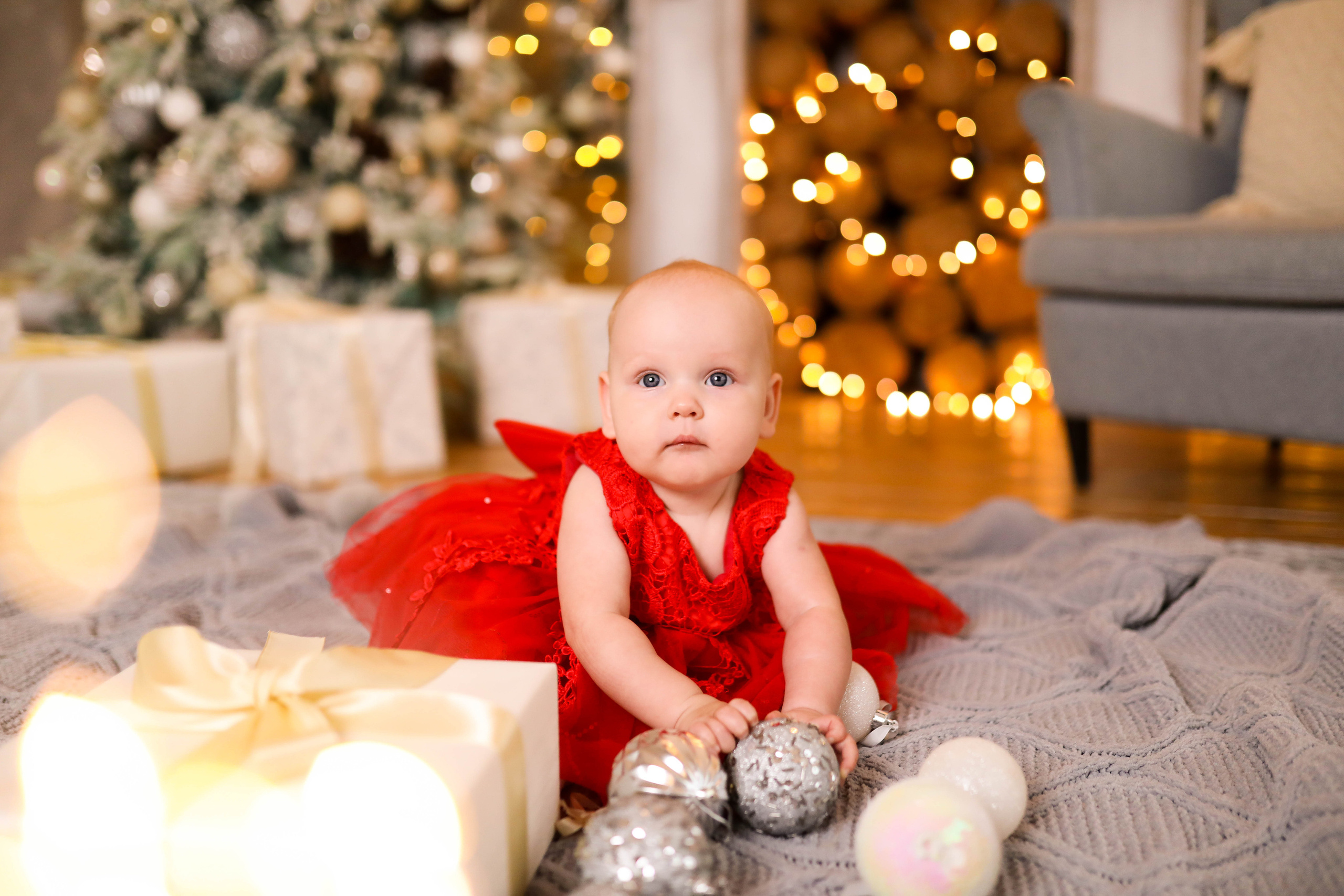 Семейная фотосессия в снежном зале Лофт. ФОТОГРАФ ХАБАРОВСК АНАСТАСИЯ РАЧЕНКОВА