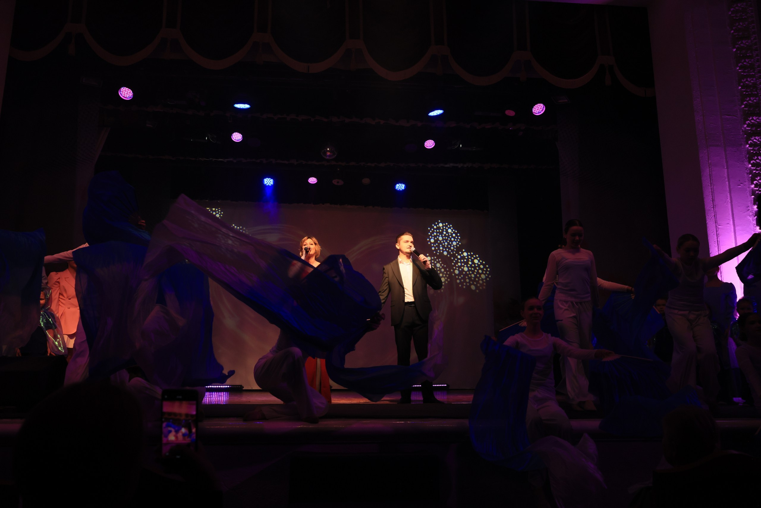 Концерт к 8 Марта в ДК «Металлург» г. Тула. Фотограф в Туле Крупский АнДРей. Фотостудия «КАДР71» в Туле