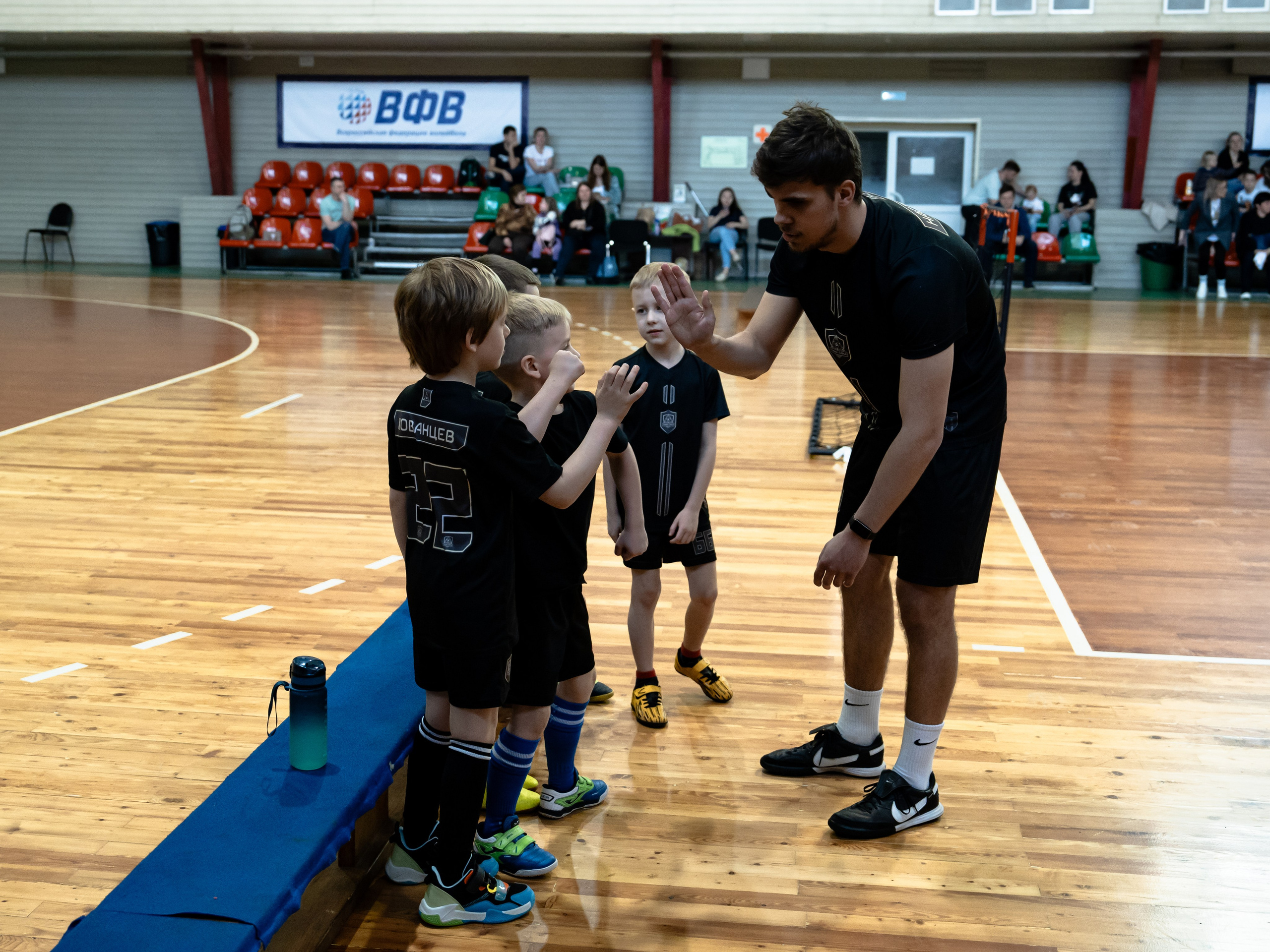 Тики-Така Противостояние 2025. Крамер Юлиана детский и семейный фотограф