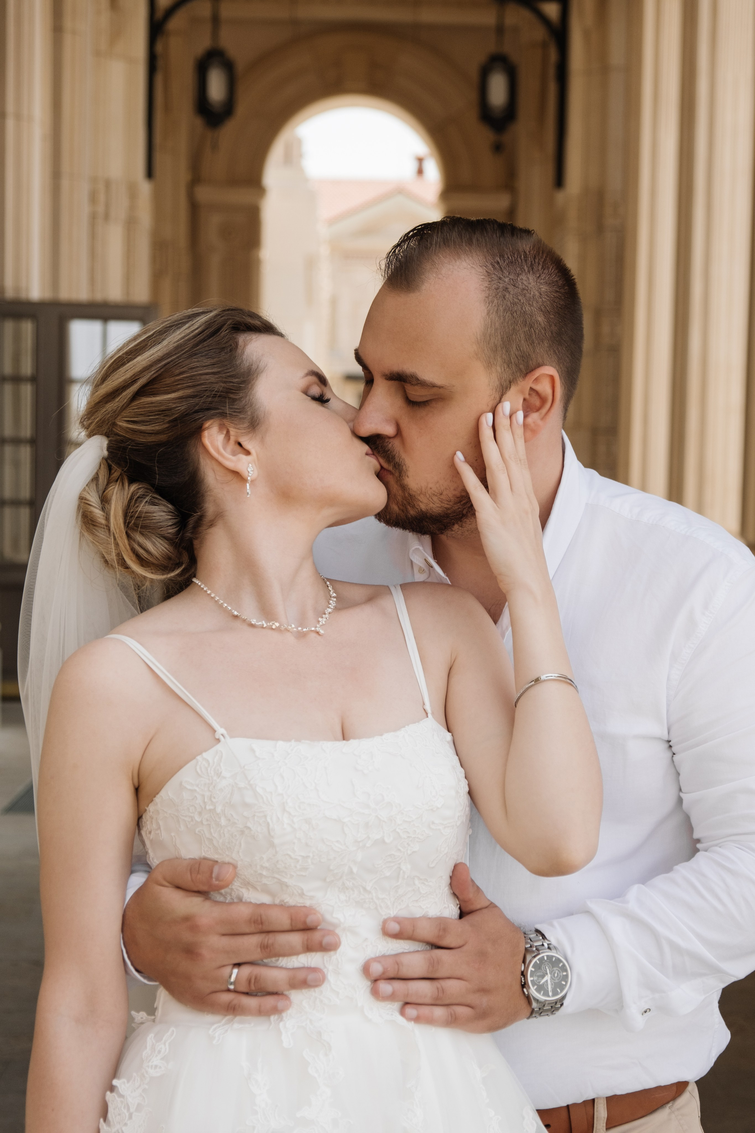 А+А (ЗАГС, Херсонес, Фиолент). Профессиональная фотосъемка в Крыму. Натуральные эмоции и живые кадры. Забронируйте дату прямо сейчас!