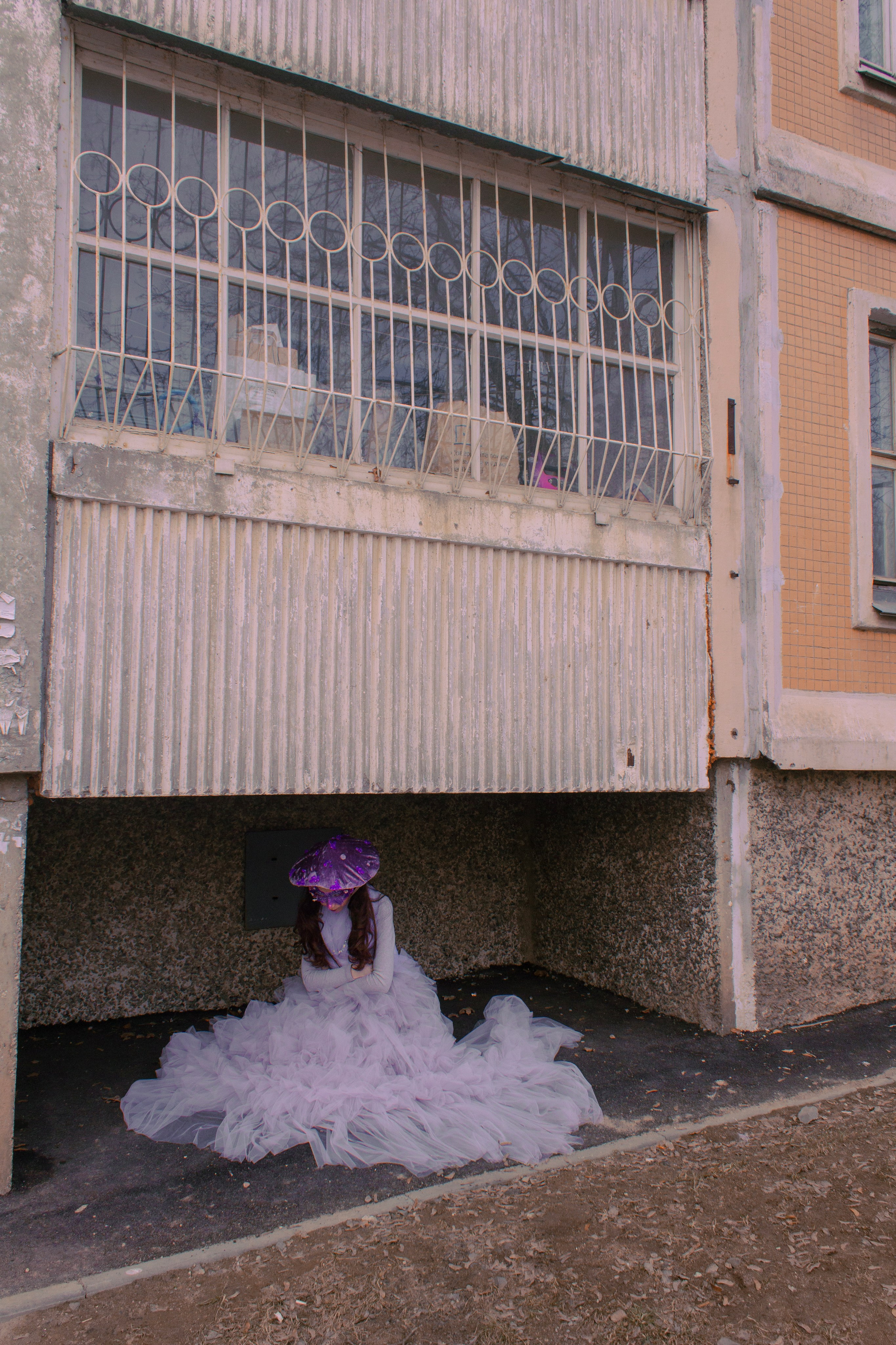 Яркий городской грибочек