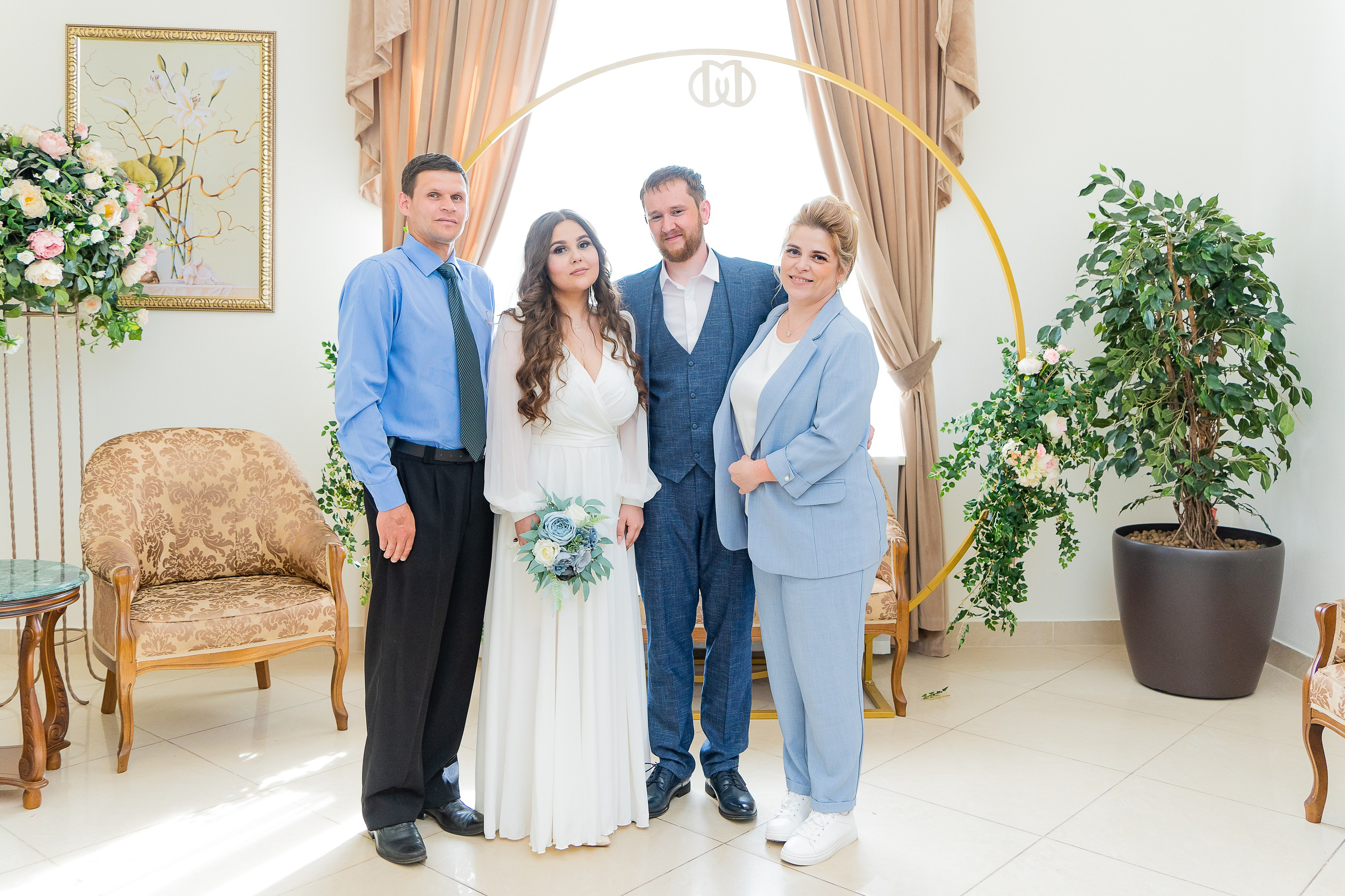 Таня и Вова. Регистрация и прогулка. Репортажный и интерьерный фотограф Александра Солдатова