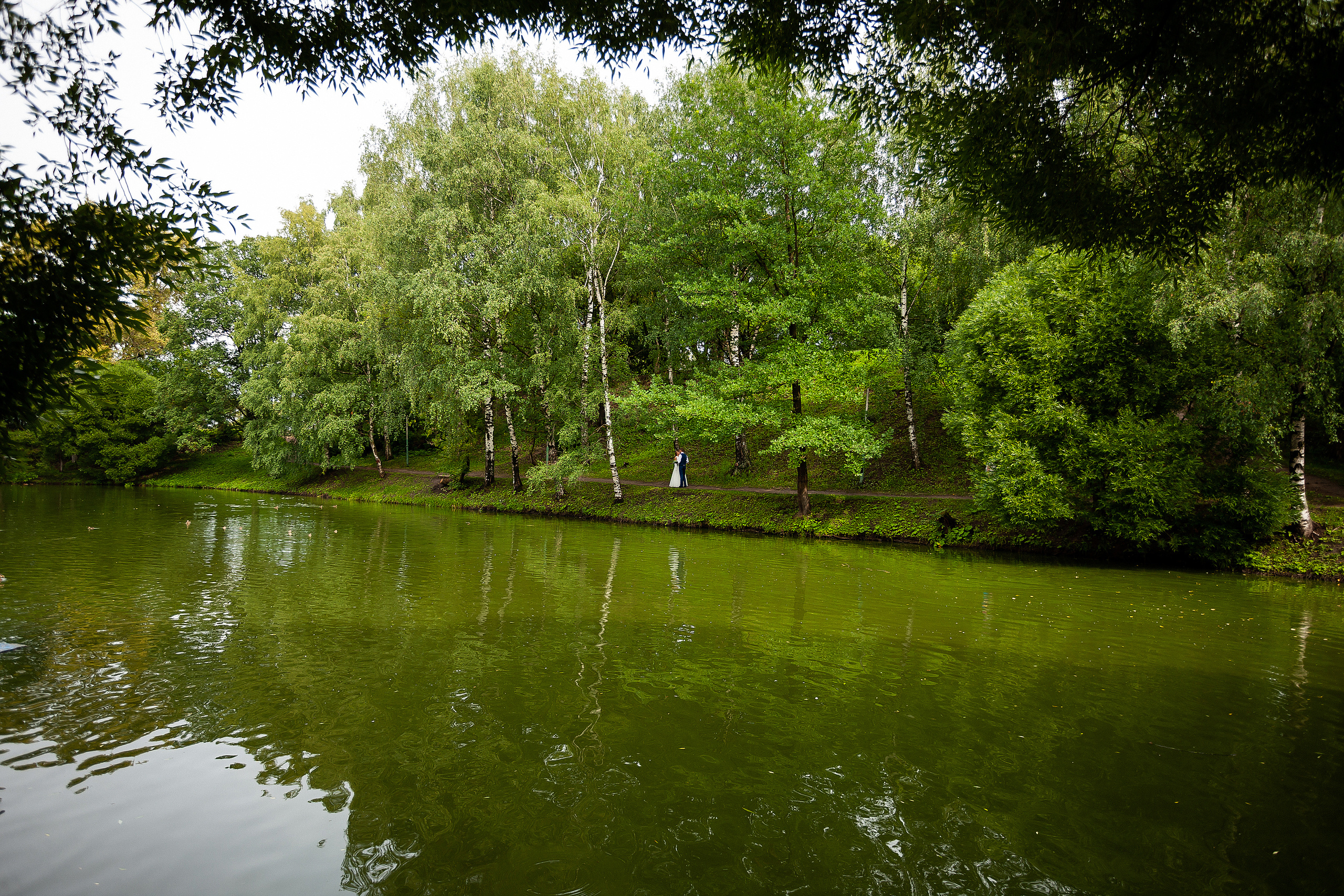 Свадебная сьемка на колонне. Олег Сверчков | Свадебный фотограф Вологда