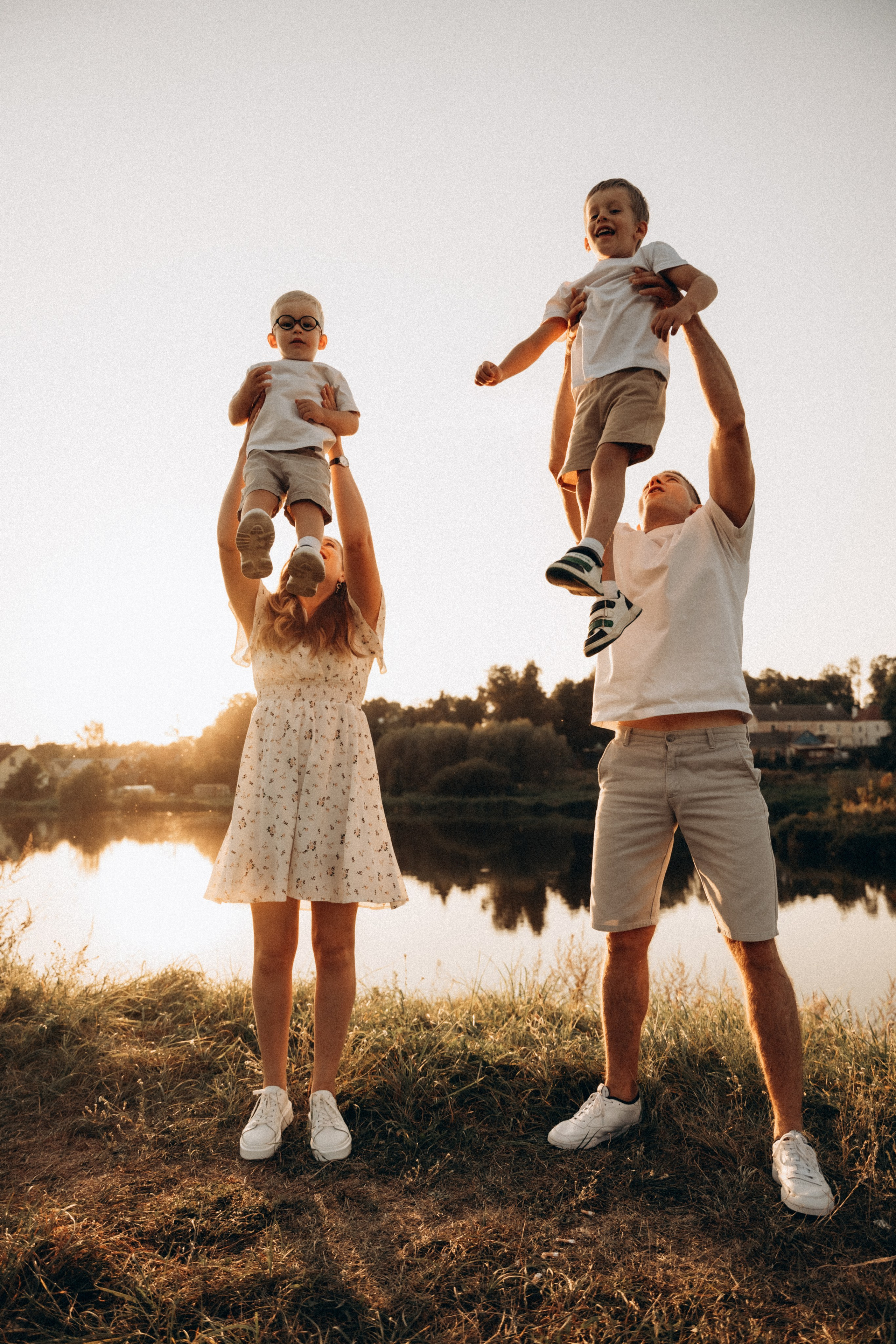 Марина, Саша, Максим и Дениска. Фотограф Мария Миллс | Минск