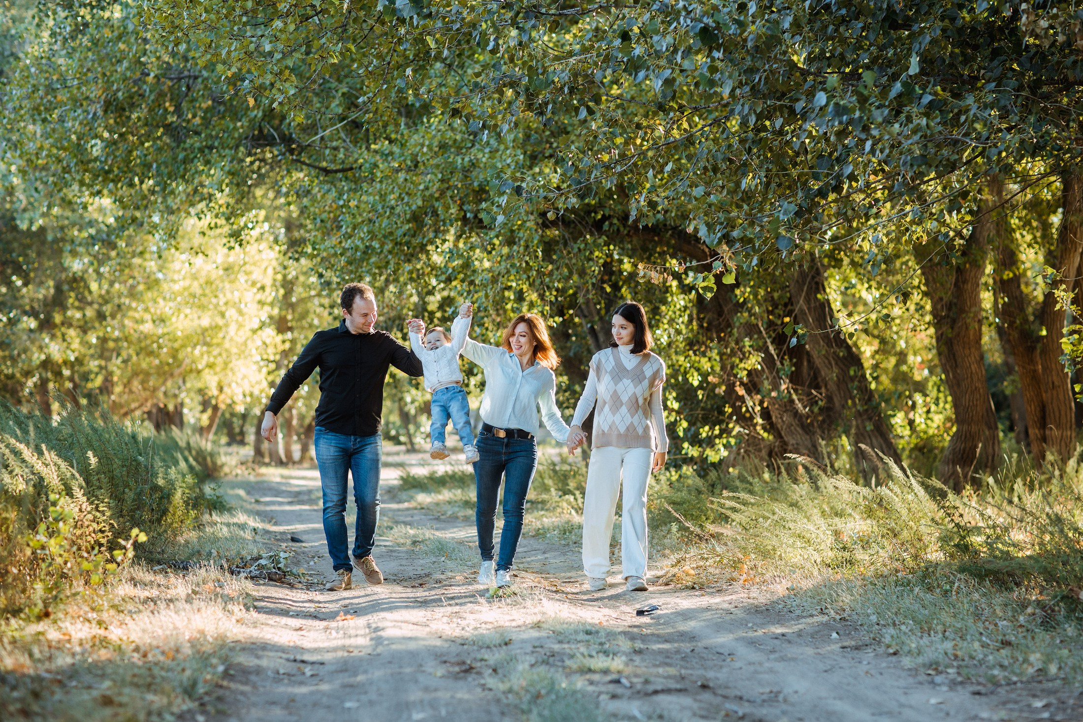 Семья Прохожих. Фотографы в городе Волгограде — Людмила Агеева и Алексей Околелов