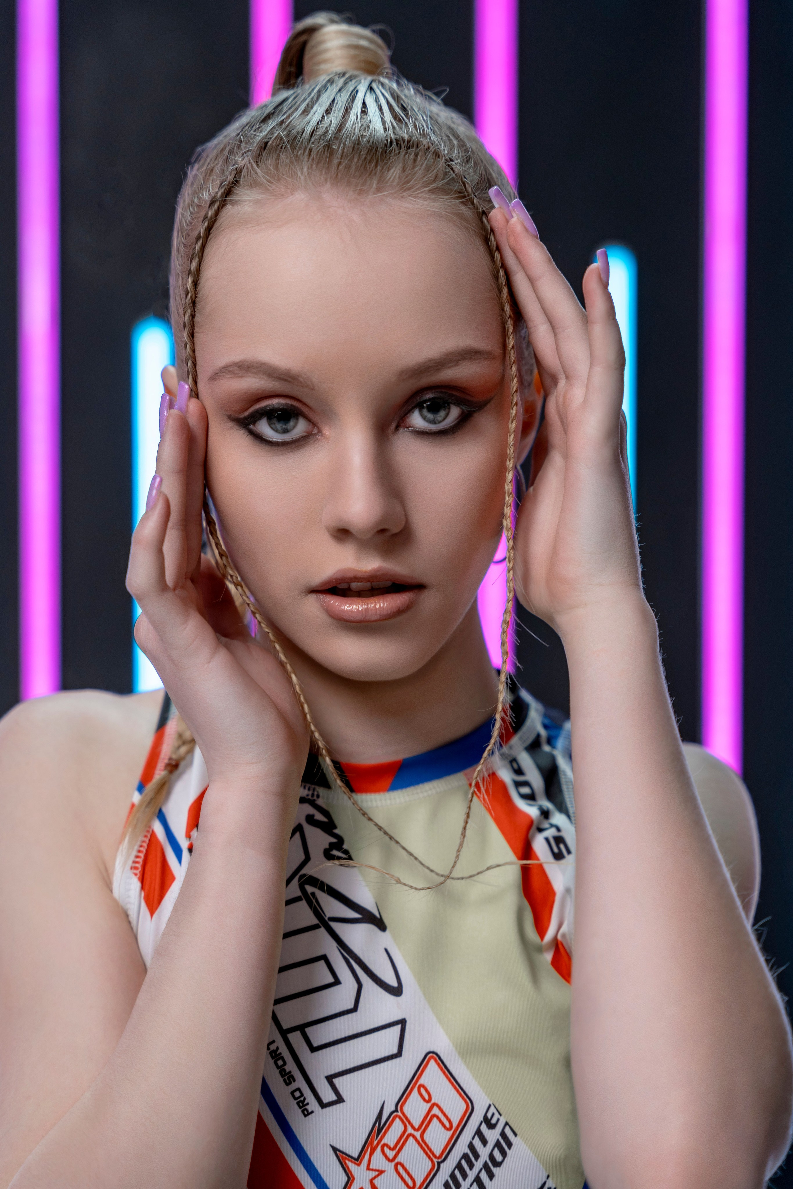 НЕОН. Профессиональный фотограф Ковалева Олеся