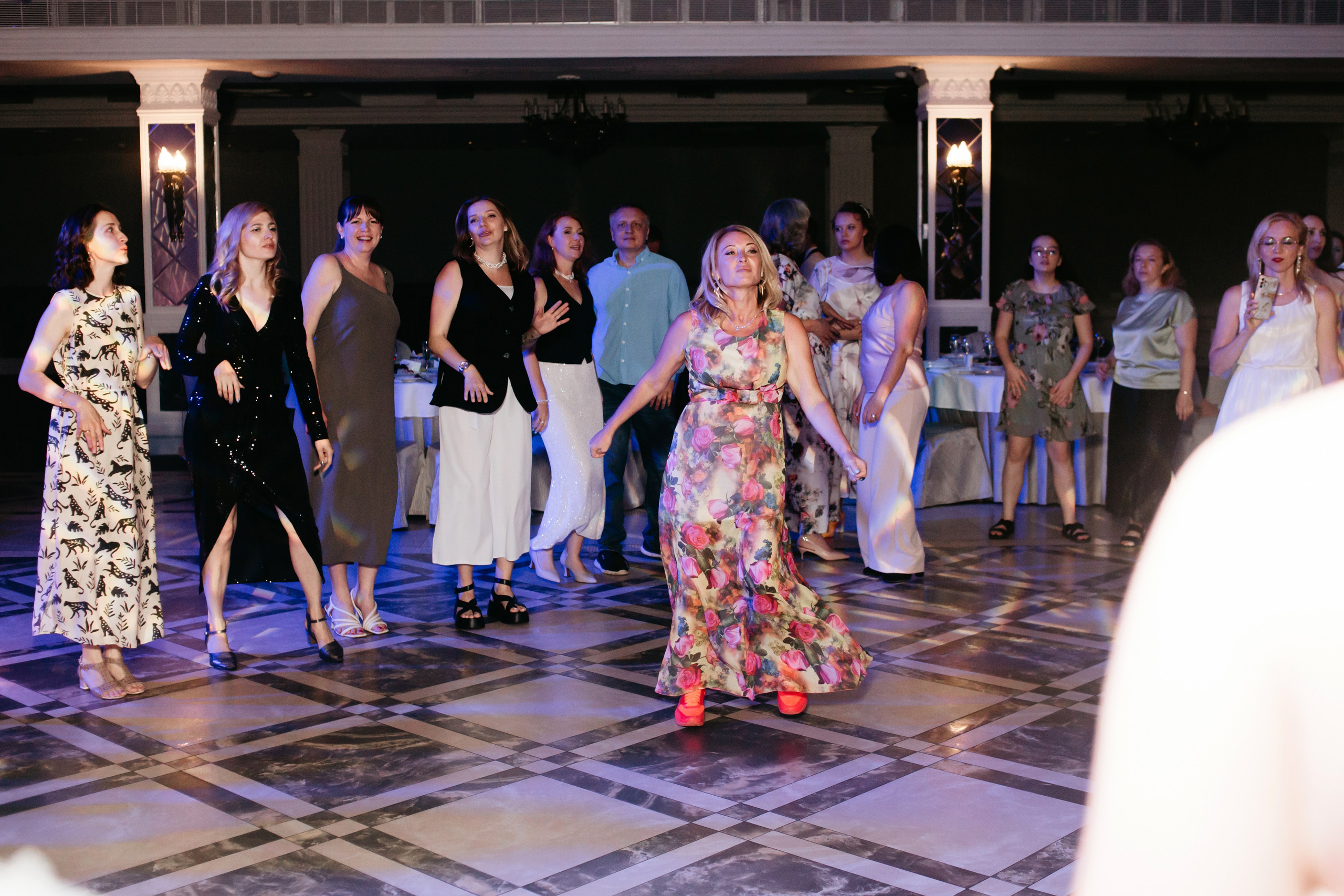 Выпускной 2025 (9класс) 124 школа. Фотограф в Челябинске Ополихина Анна