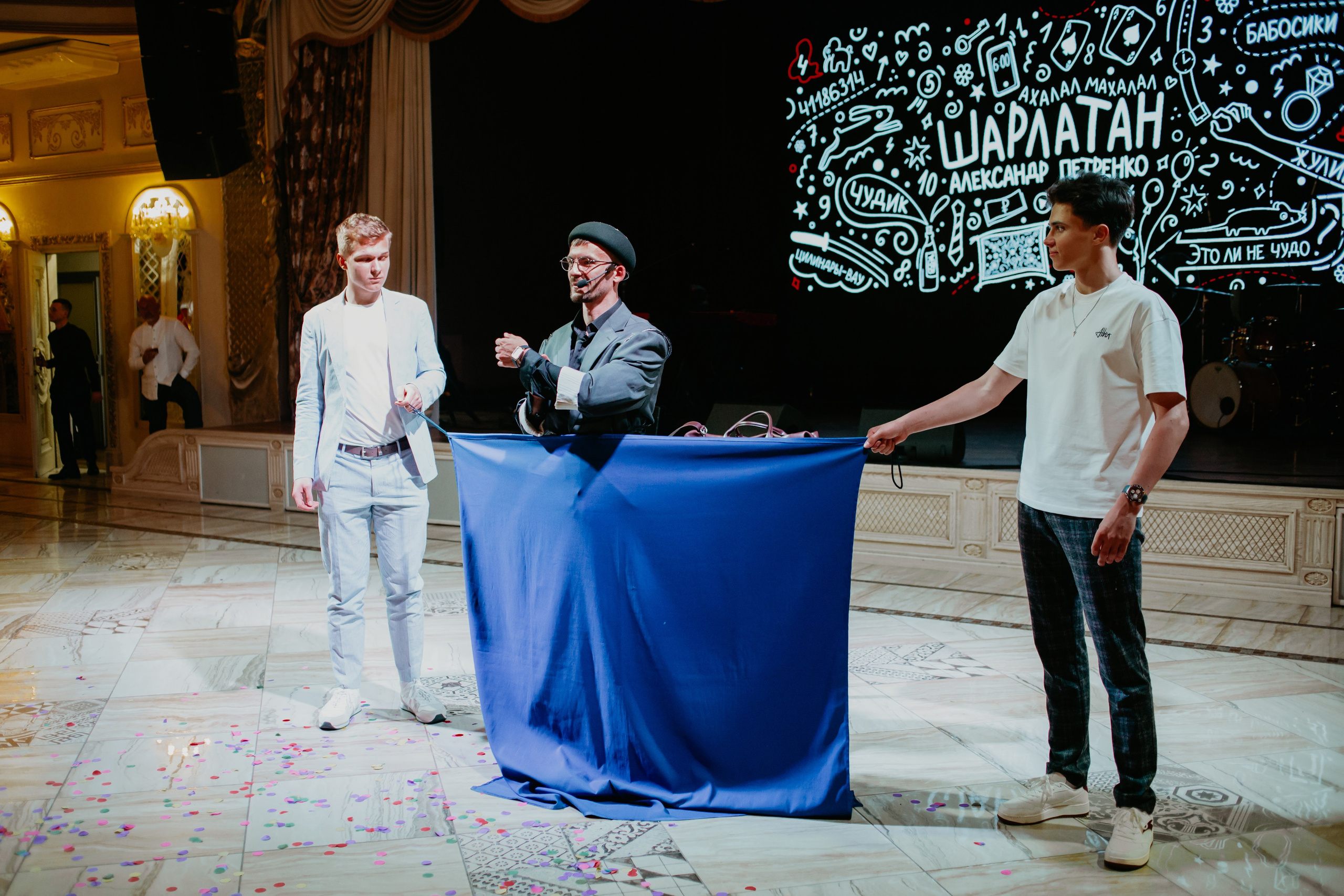 Выпускной. 11 лицей. Фотограф в Челябинске Ополихина Анна