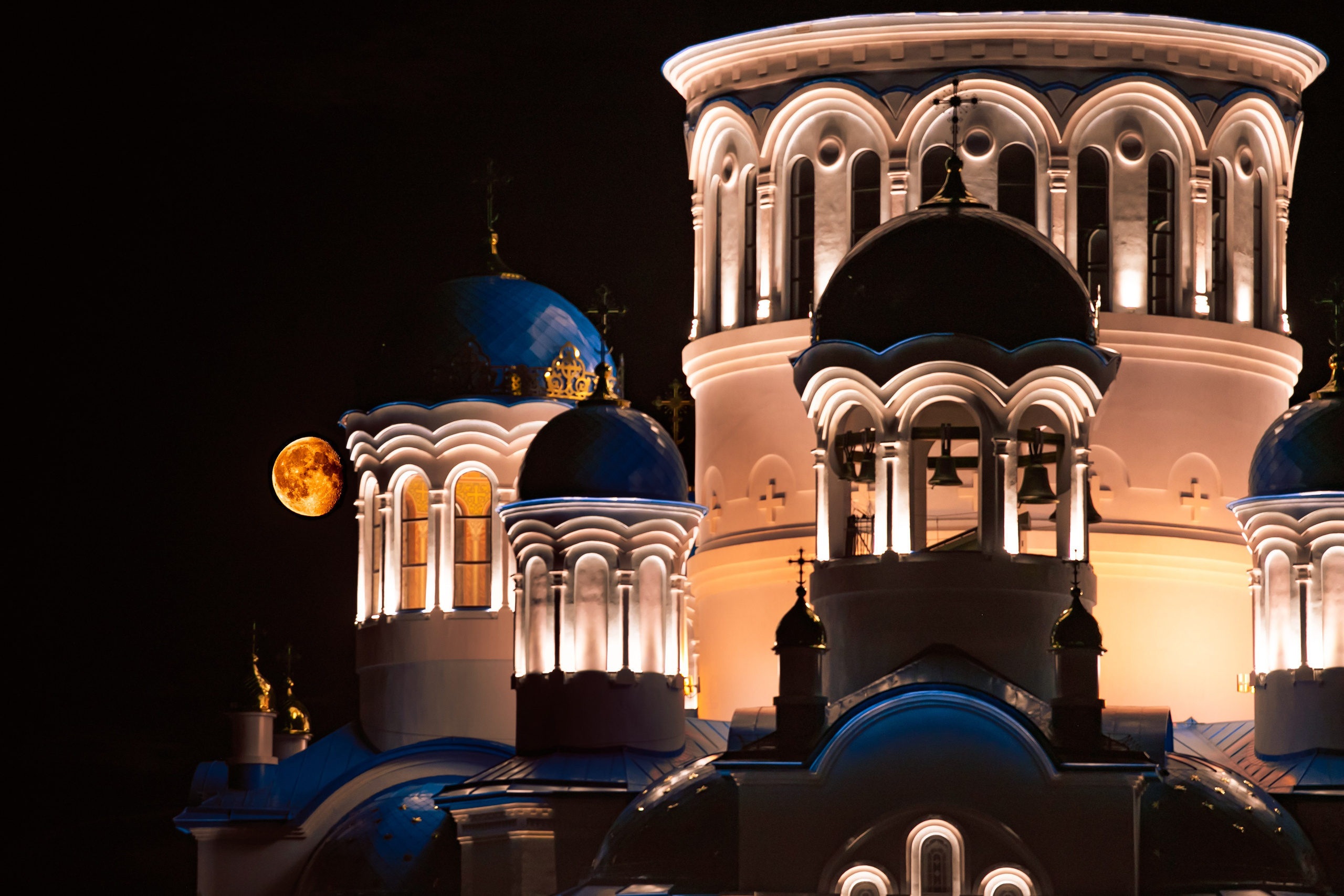 Город в ночи. Фотограф Елена Вишневская (Ушакова) Нефтеюганск, Сургут, Тюмень