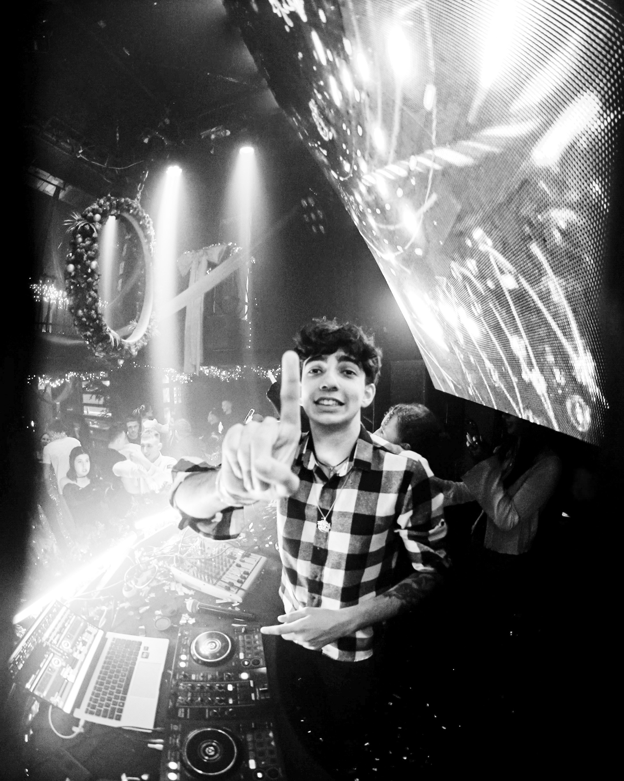 ZHARA | NEW YEAR 2025. ZHARA CREW