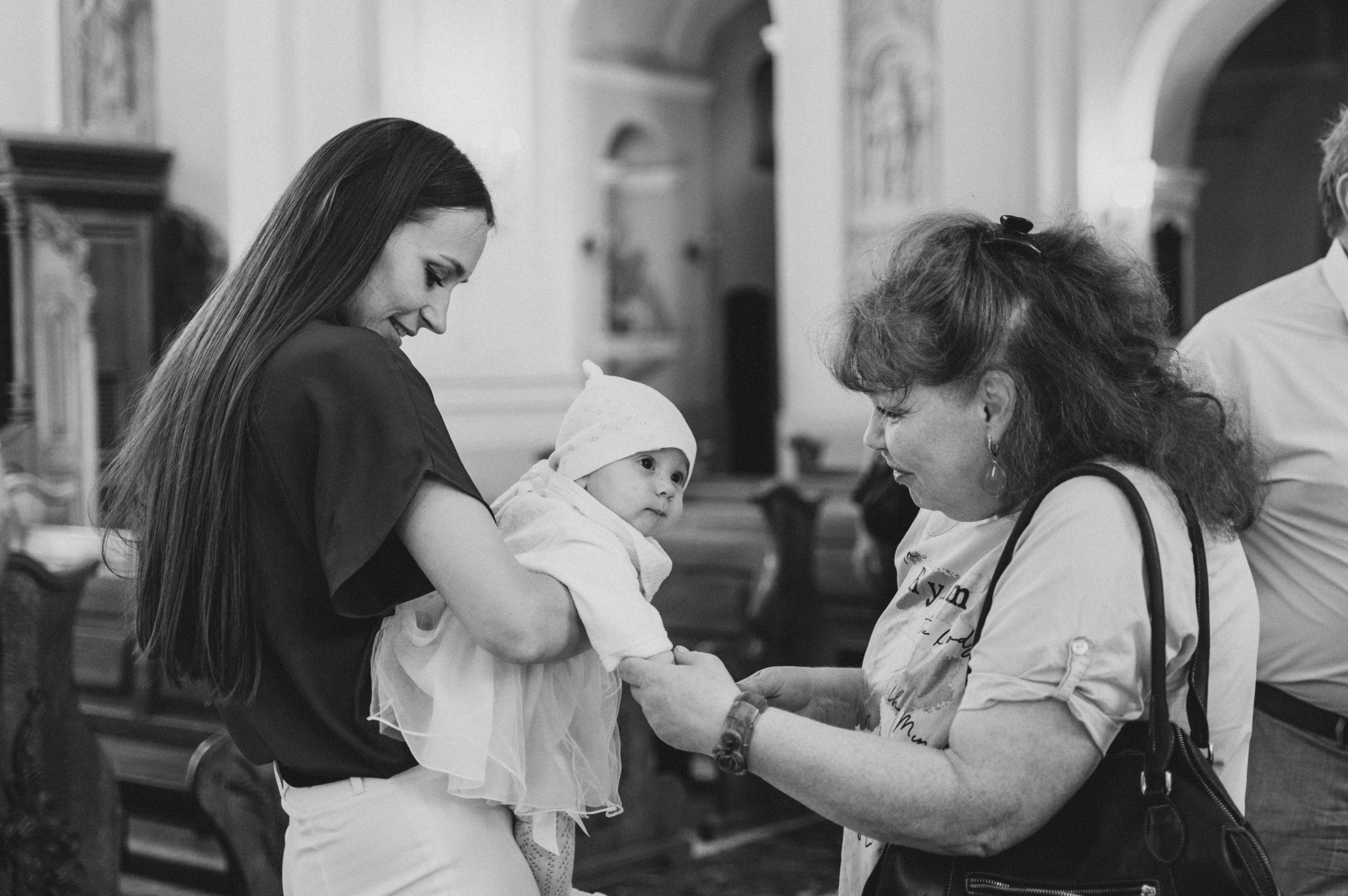 Крещение Василисы Архикафедральный костел Имени Пресвятой Девы Марии. Семейный фотограф в Минске Дарья Дреко