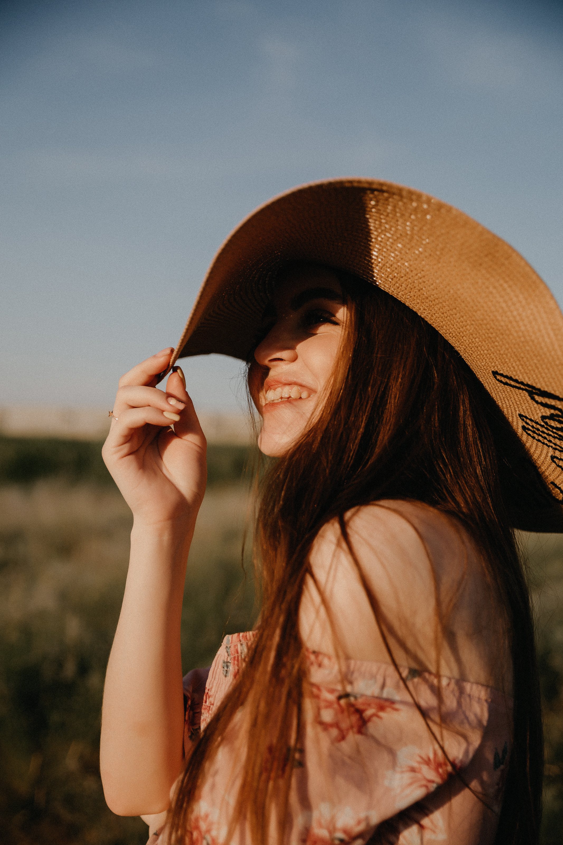 Фотосессия на закате Волжский. Свадебный и семейный фотограф в Волгограде Кристина Иванова
