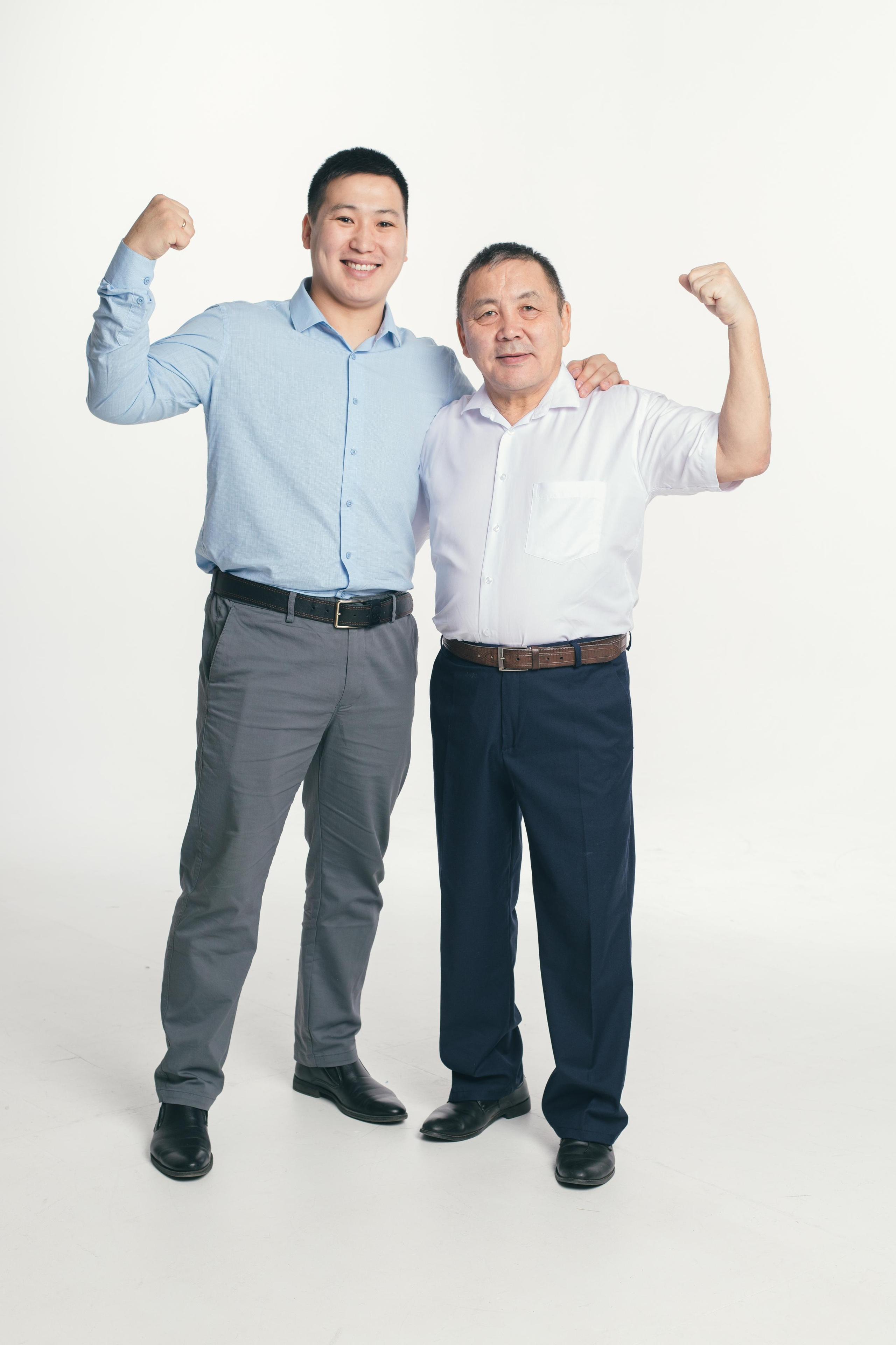 Айтал дьиэ кэргэнэ. Фотограф в Якутске Сулустаан Алексеев