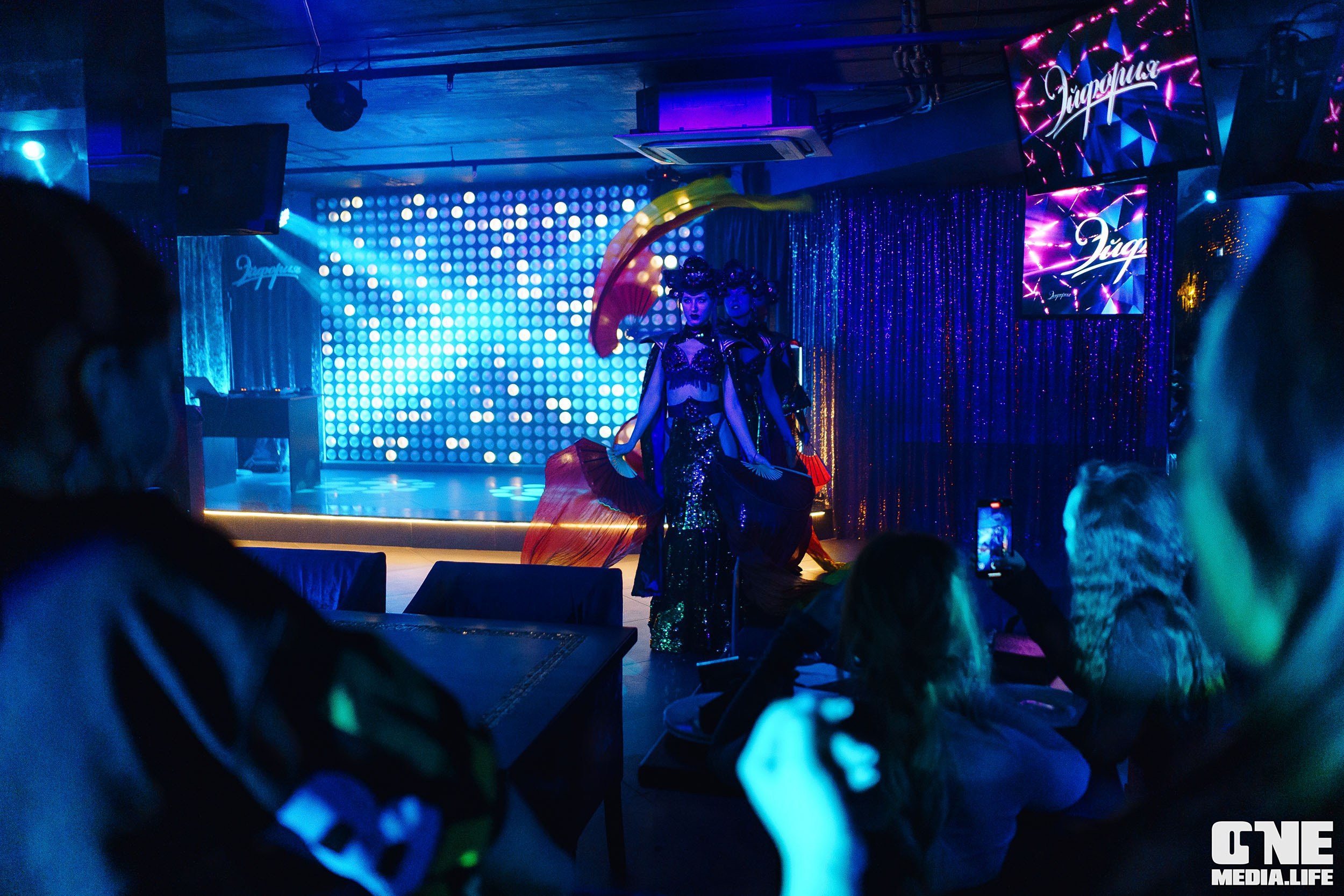 Фоторепортаж из караоке-клуба Эйфория. One Media Life: фоторепортажи, фотоотчеты с мероприятий и заведений