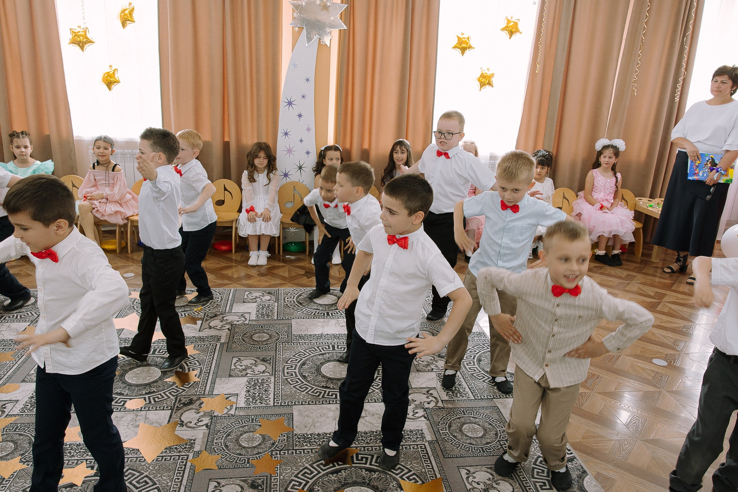 Выпускной в ДС 26. Выпускные альбомы Натальи Бутко: Новороссийск, Анапа, Геленджик