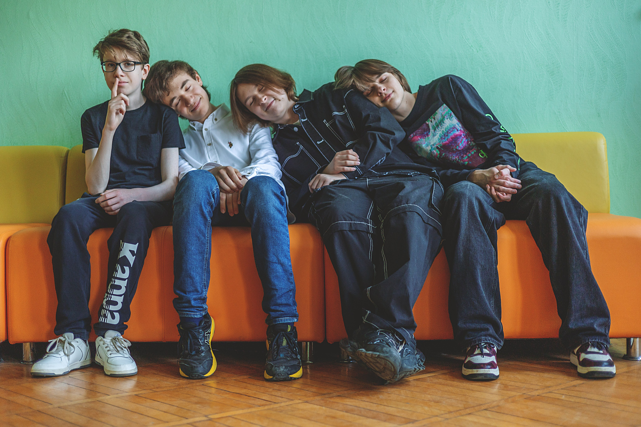 Фотосессия в школе для 9-11 классов