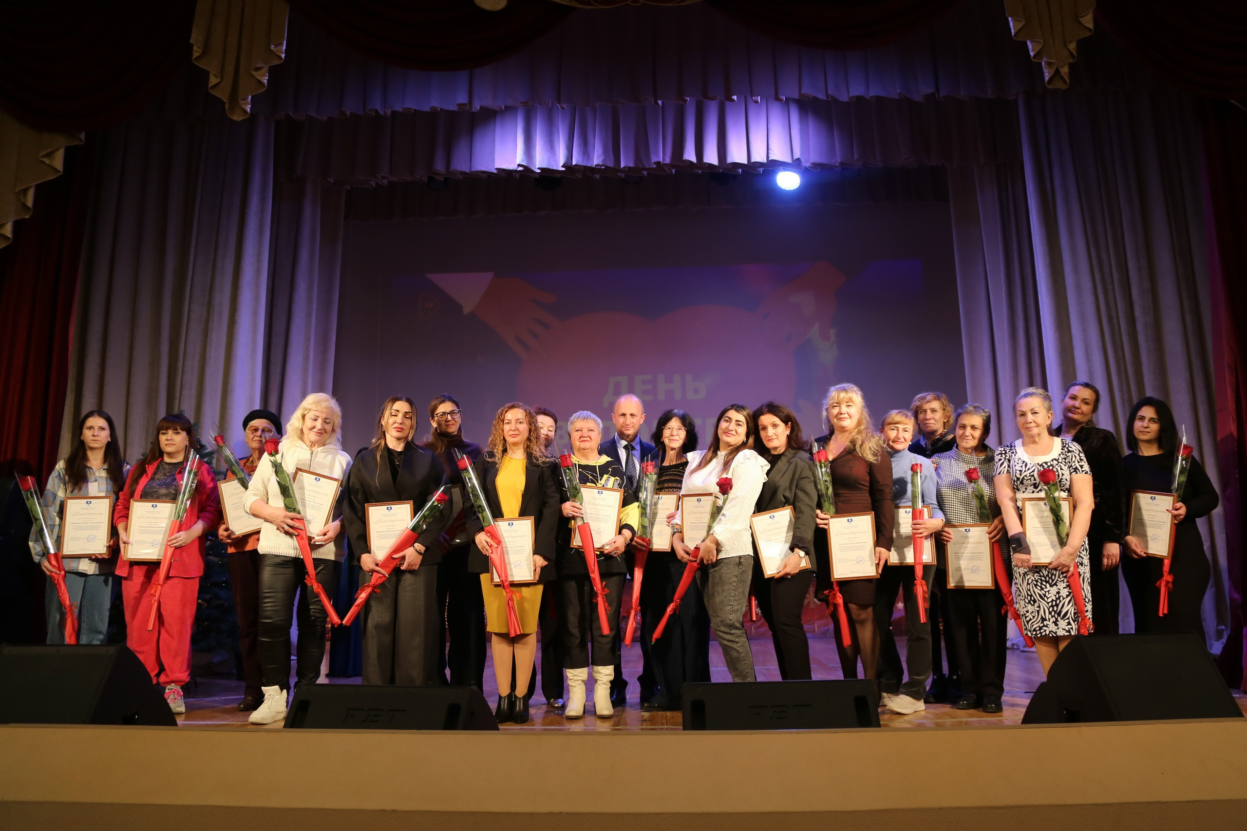 День Волонтёра. Жизнь курорта Кабардинка в фотографиях