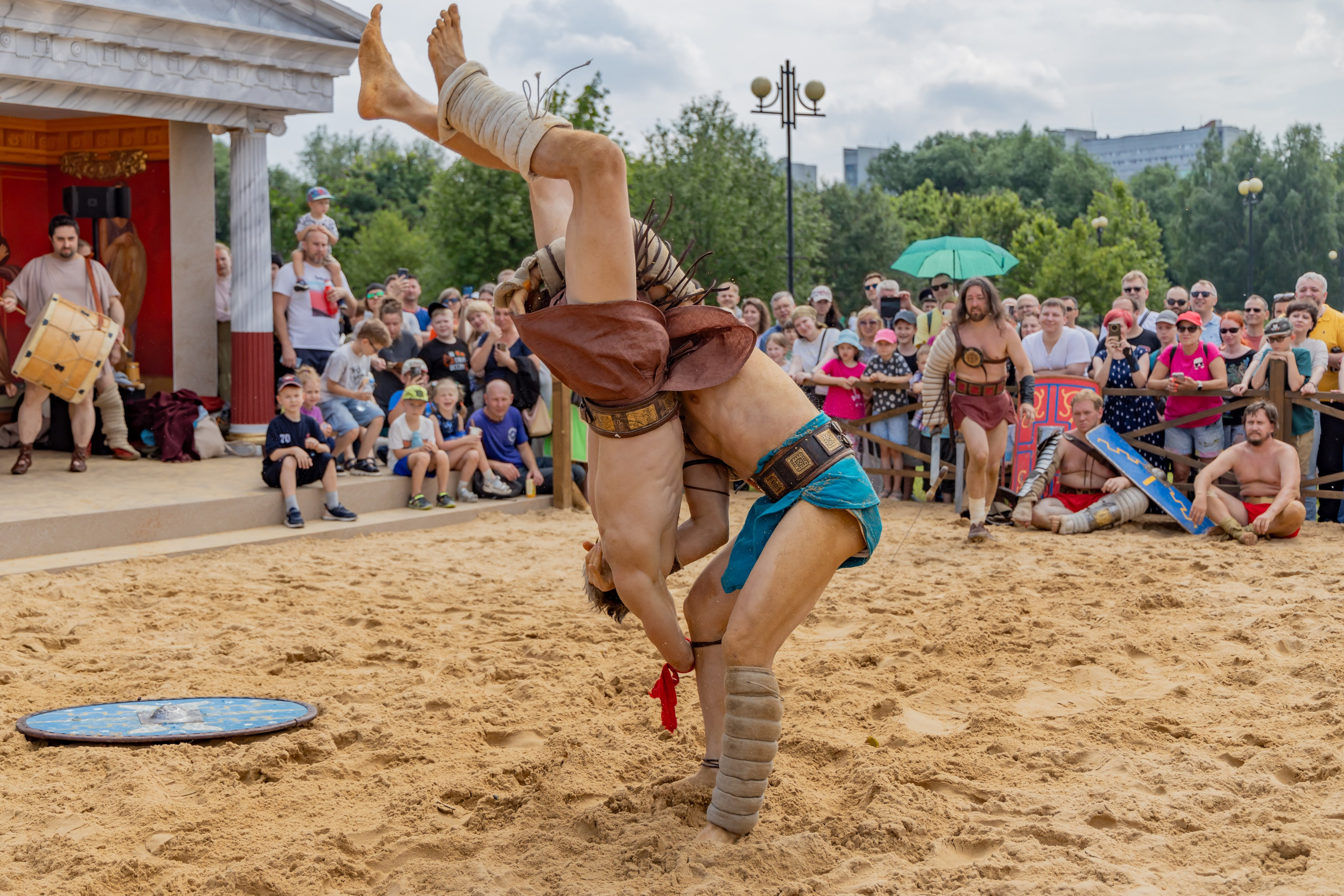 Времена и эпохи 2024. Ростокинский акведук. Площадка Античность. Репортажный, семейный и студийный фотограф в Москве Демин Алексей