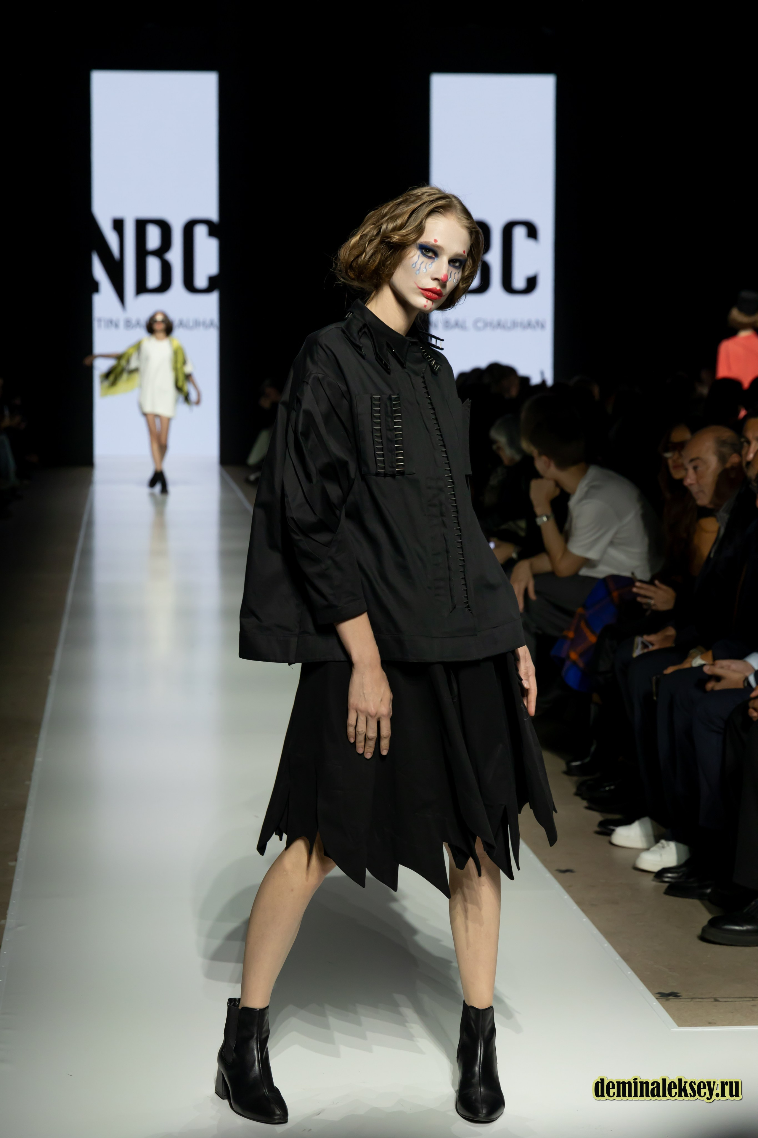 Московская неделя моды 2024 9 октября дизайнер NITIN BAL CHAHUAN presented by Fashion Design Council of India. Репортажный, семейный и студийный фотограф в Москве Демин Алексей