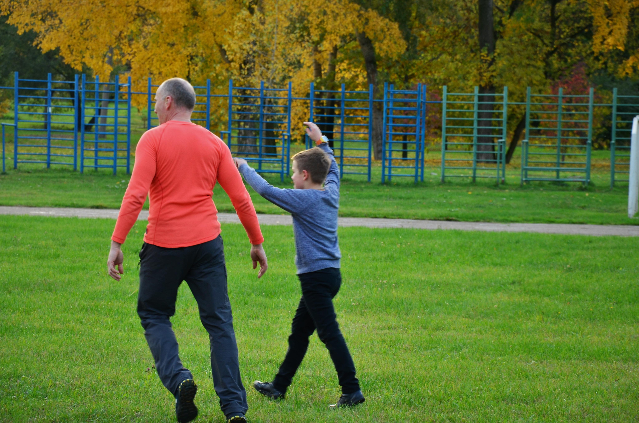 Семейная съемка в парке. В движении. Женский и семейный фотограф Людмила Богачкина
