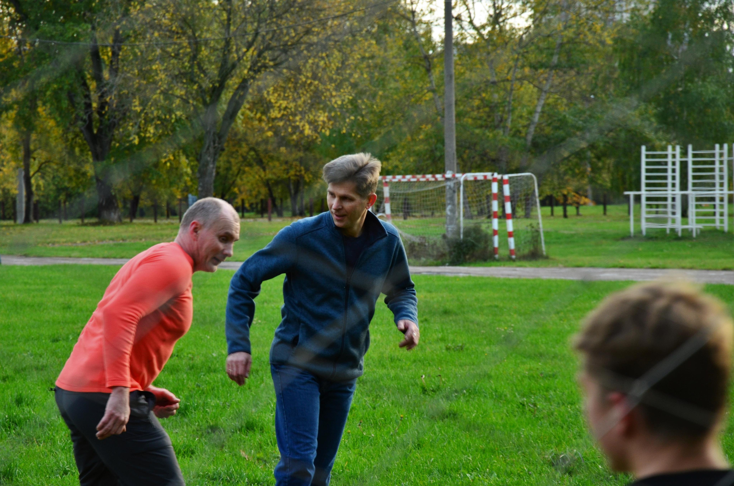 Семейная съемка в парке. В движении. Женский и семейный фотограф Людмила Богачкина