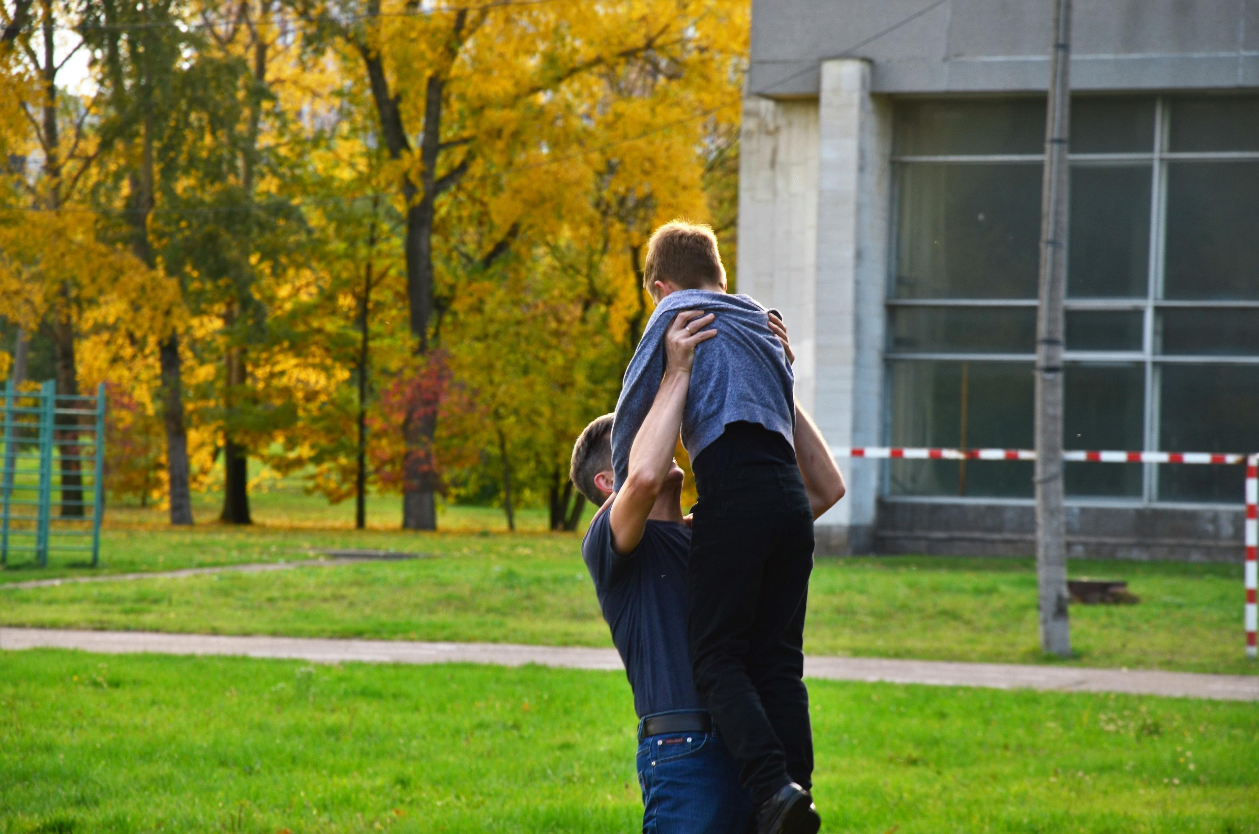 Семейная съемка в парке. В движении. Женский и семейный фотограф Людмила Богачкина