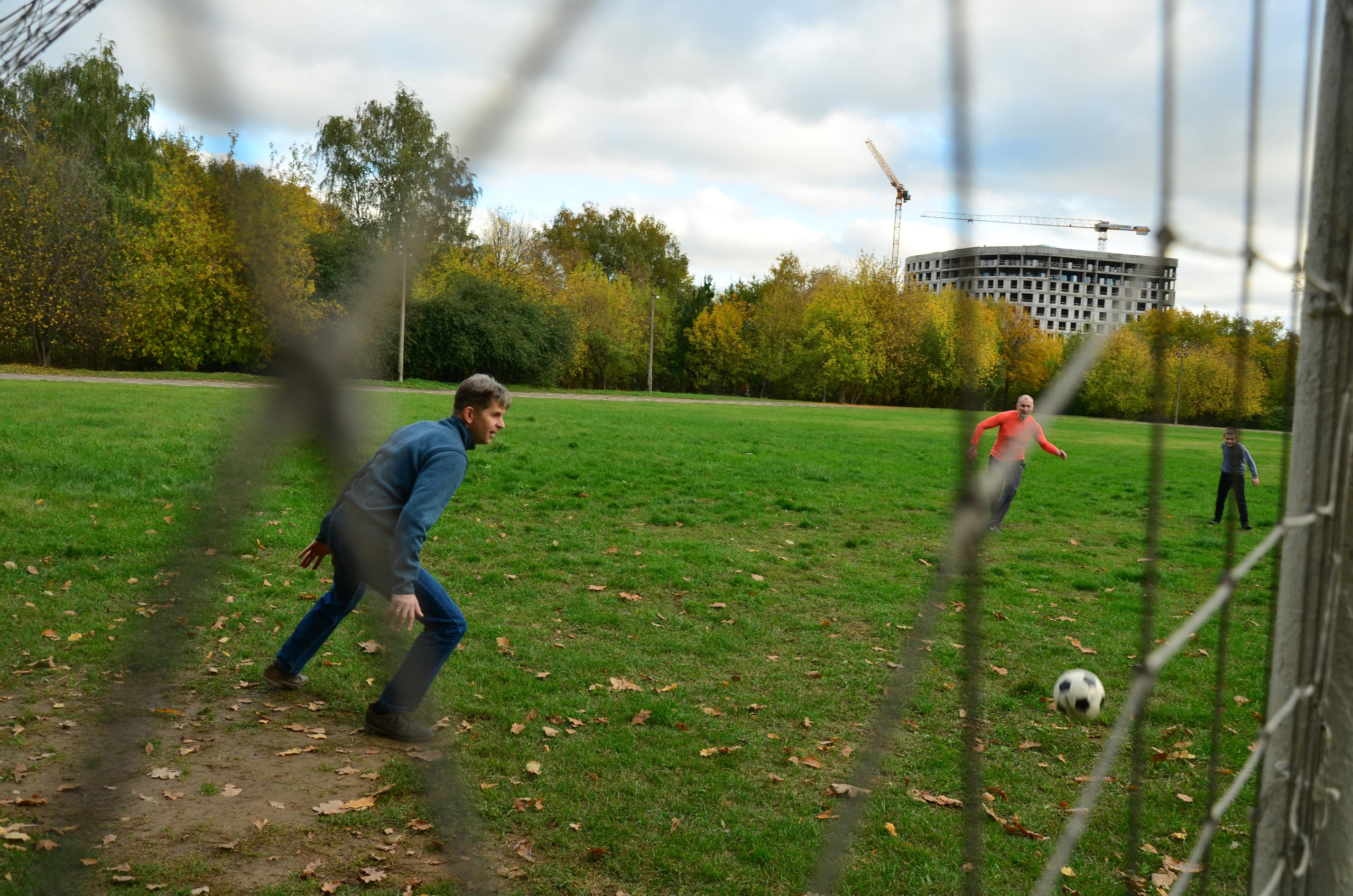 Семейная съемка в парке. В движении. Женский и семейный фотограф Людмила Богачкина