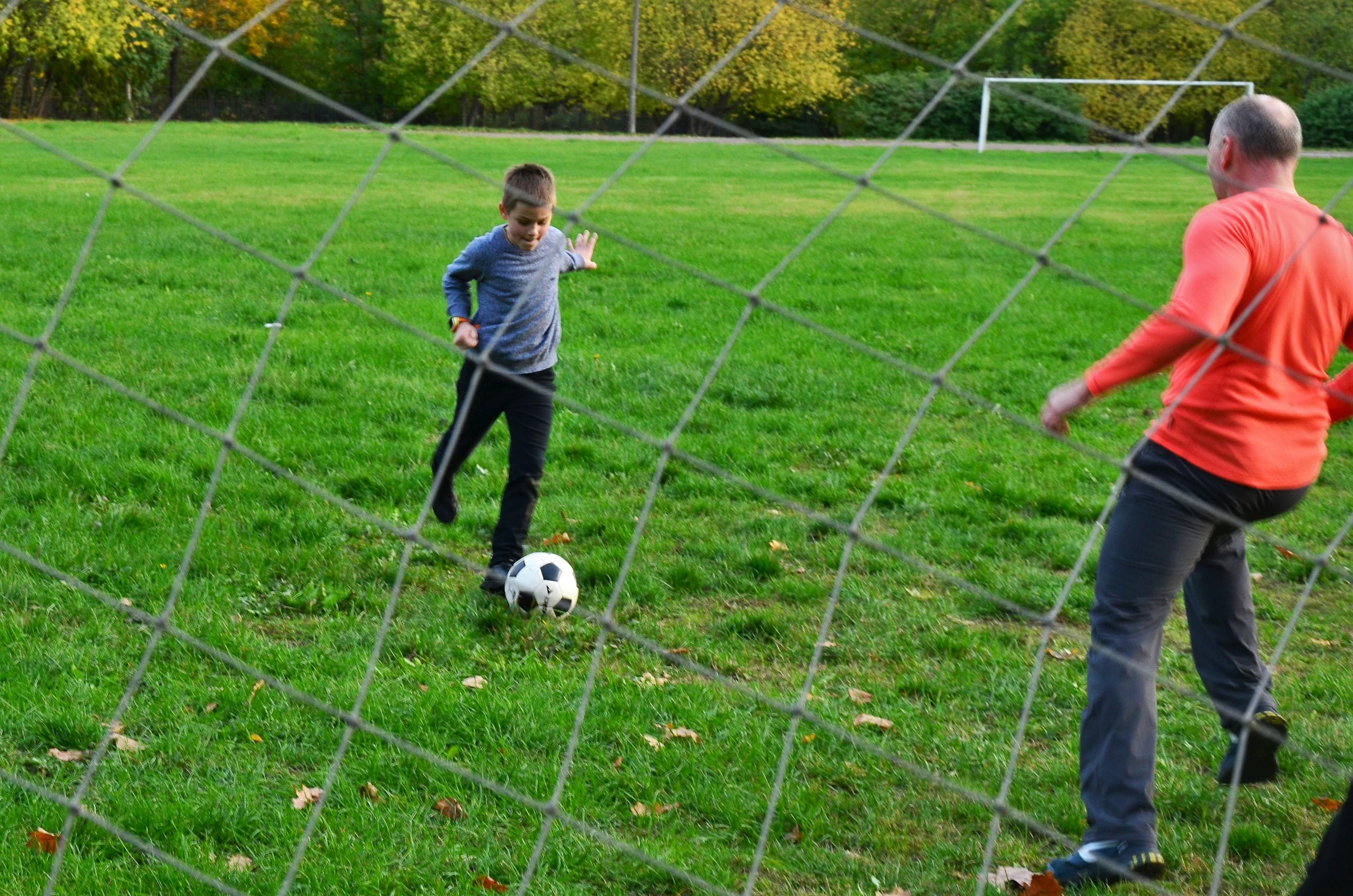 Семейная съемка в парке. В движении. Женский и семейный фотограф Людмила Богачкина