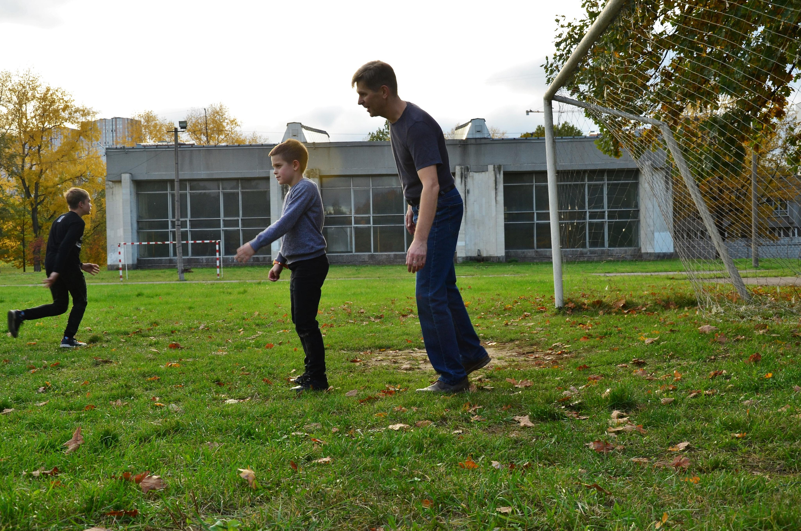 Семейная съемка в парке. В движении. Женский и семейный фотограф Людмила Богачкина