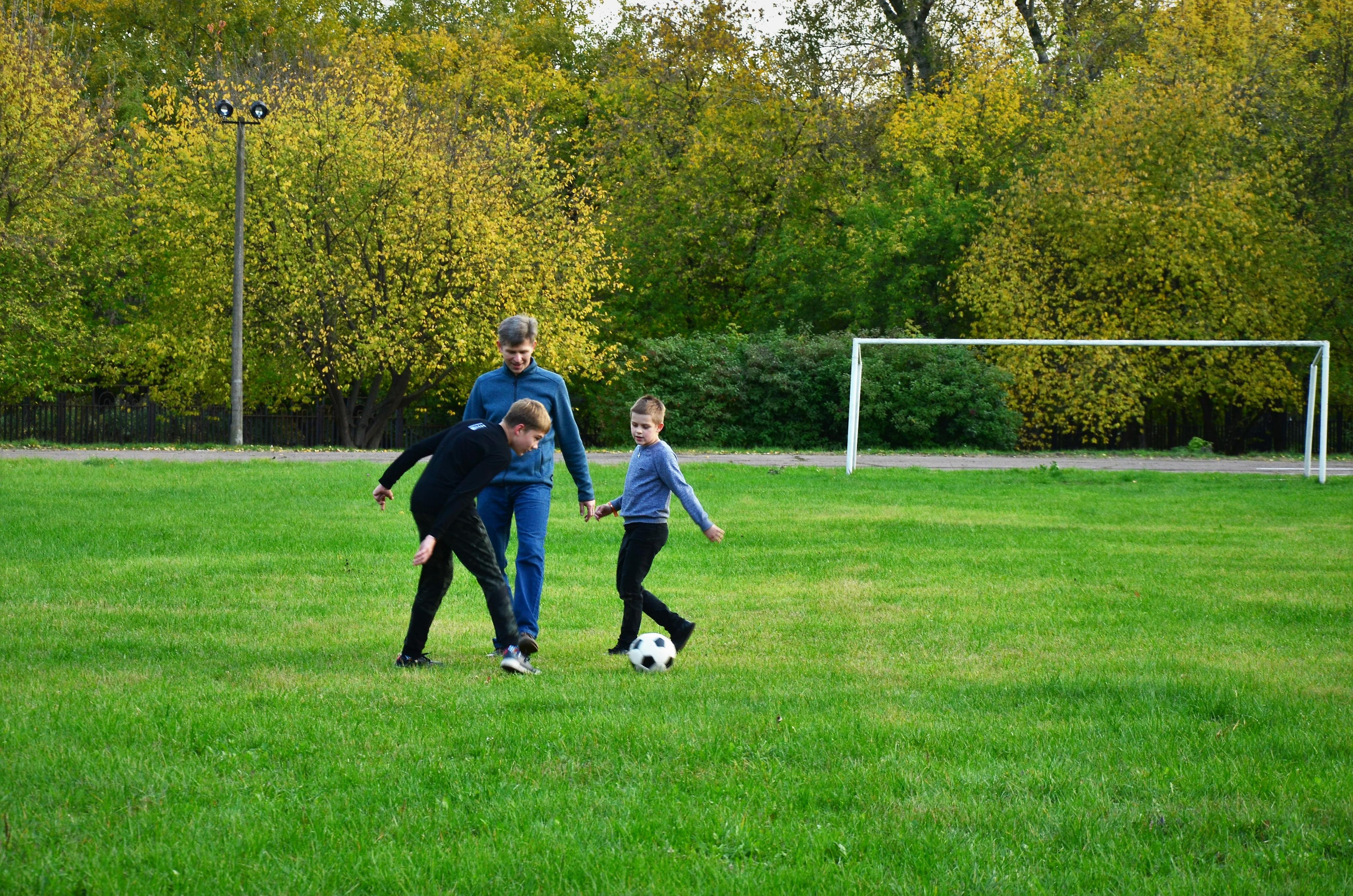 Семейная съемка в парке. В движении. Женский и семейный фотограф Людмила Богачкина