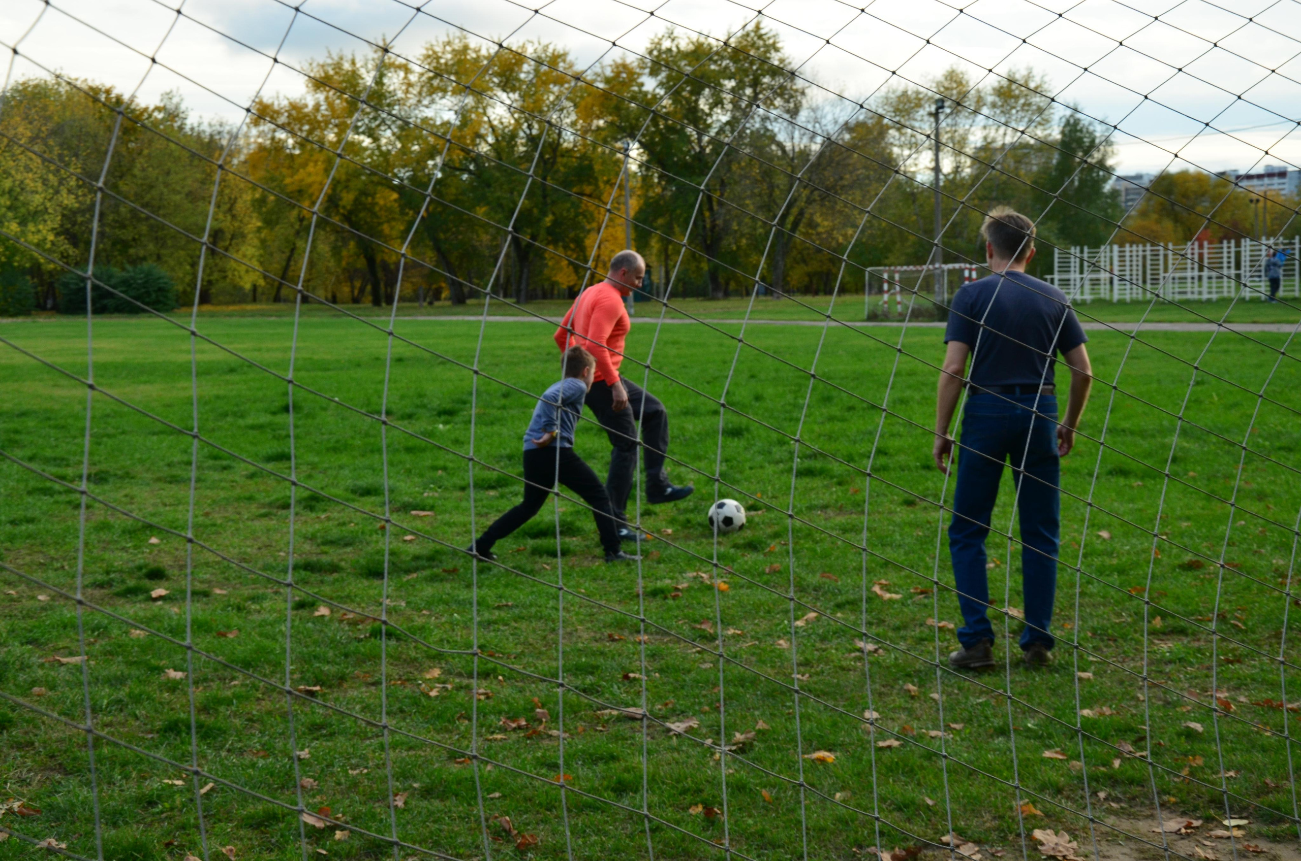 Семейная съемка в парке. В движении. Женский и семейный фотограф Людмила Богачкина