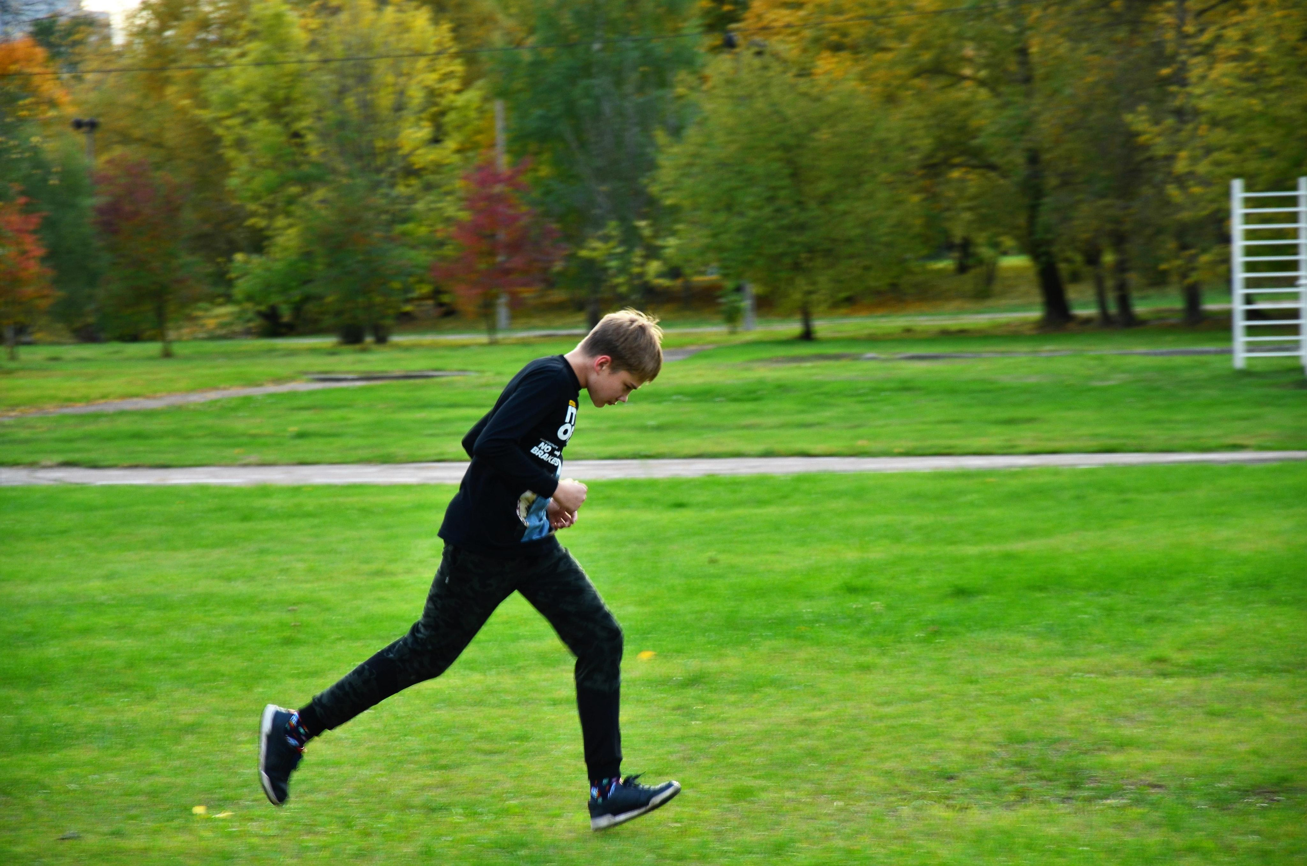 Семейная съемка в парке. В движении. Женский и семейный фотограф Людмила Богачкина