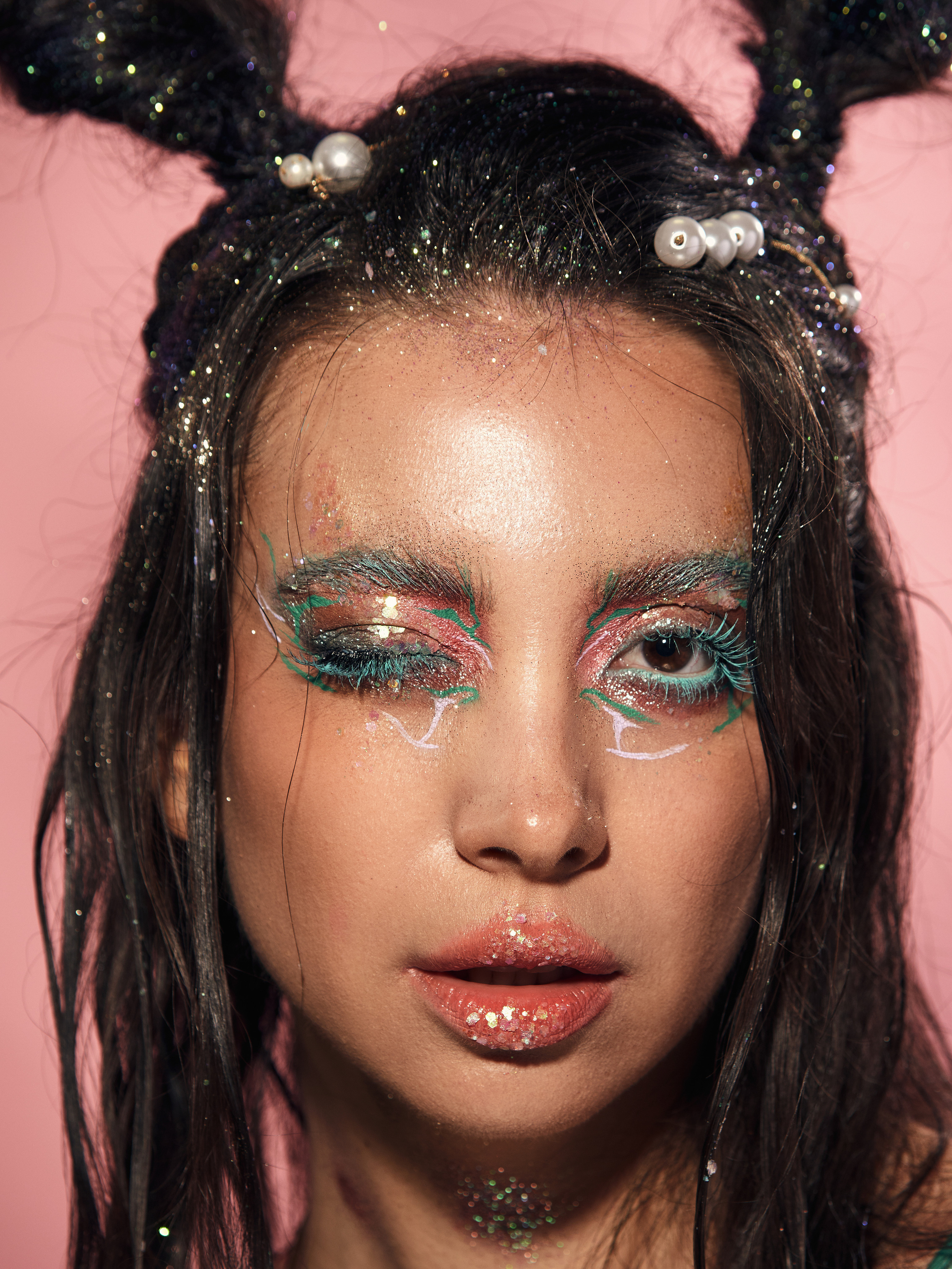 Катя с рожками. Фотограф в Москве Михаил Елизарьев