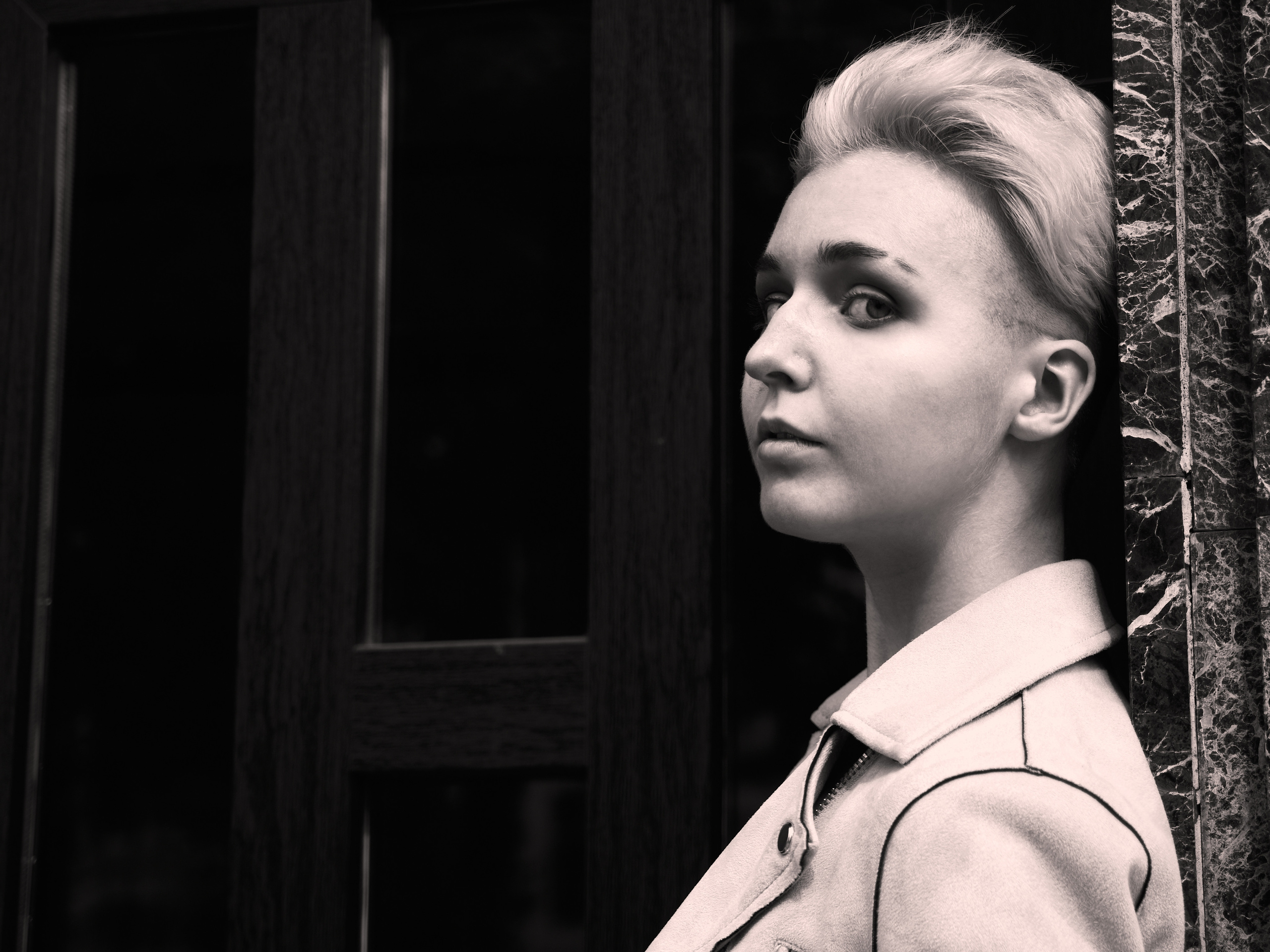 Стрит-съёмка с Марго. Фотограф в Москве Михаил Елизарьев