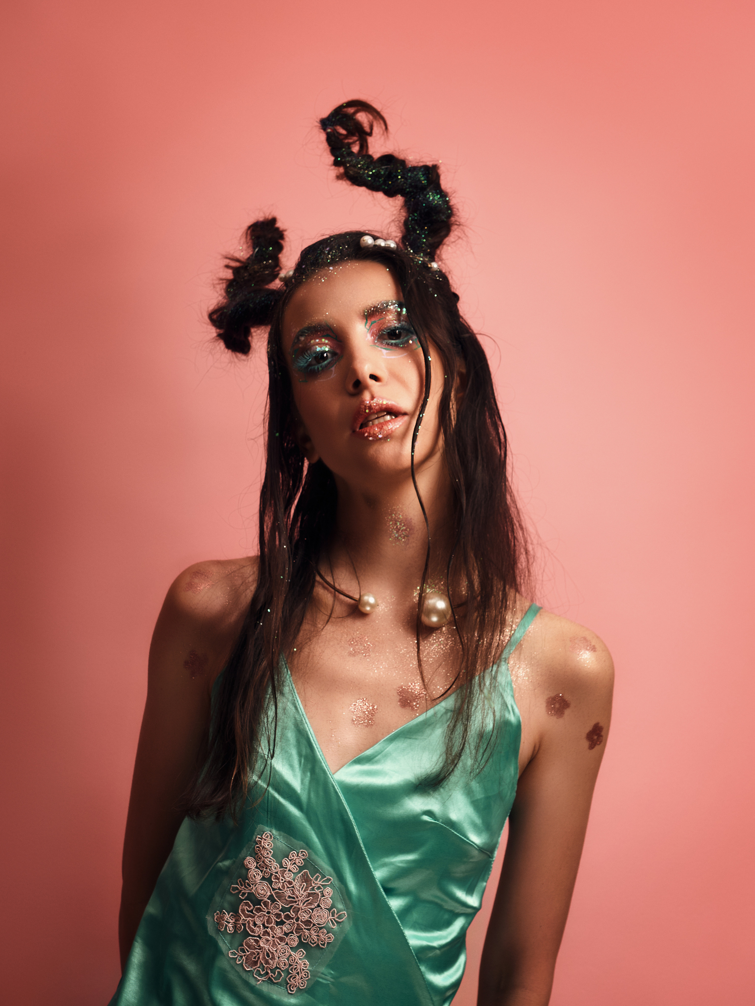 Катя с рожками. Фотограф в Москве Михаил Елизарьев