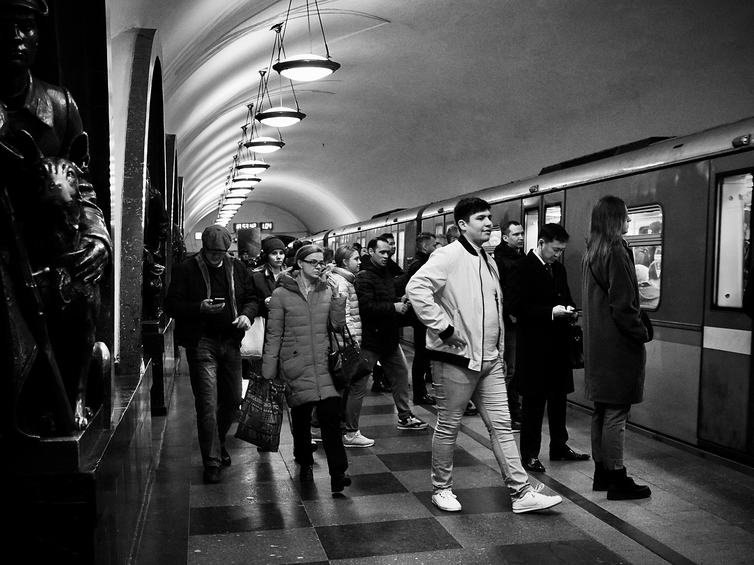 Стрит-фотография. Фотограф в Москве Михаил Елизарьев