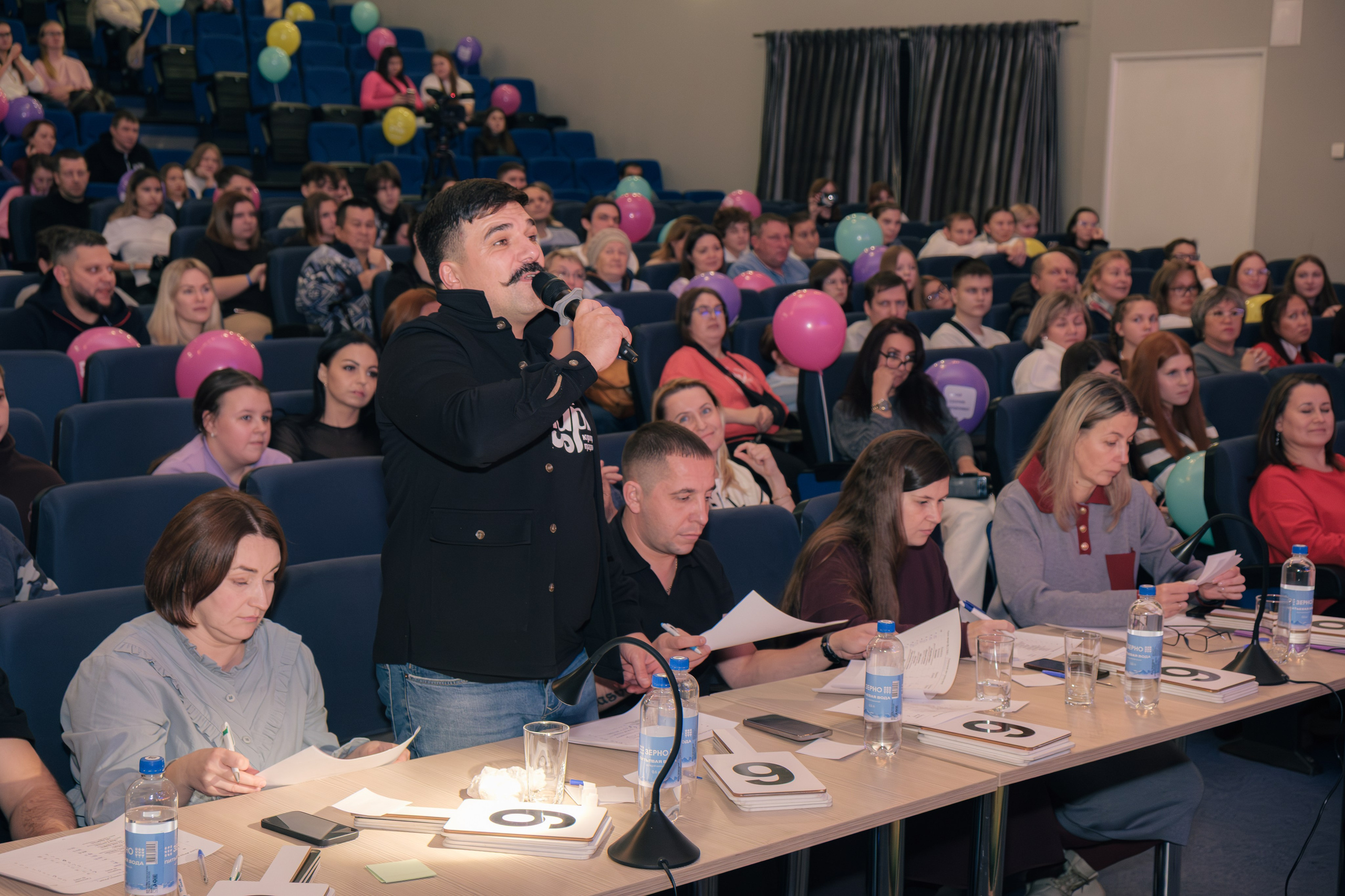 Осенний кубок КВН лиги «Зелёная». Междуреченск. Фотограф — Никита Максимов