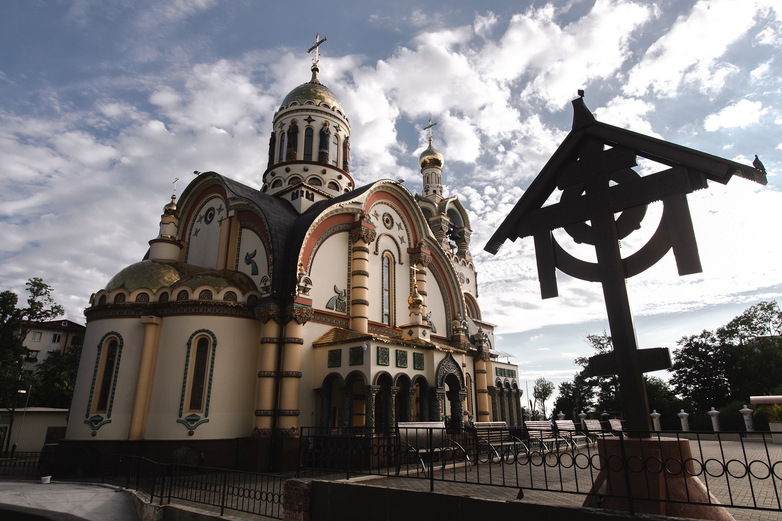 Кафедральный собор Владимира Равноапостольного. Свадебный фотограф ростов-на-Дону / Сочи / Москва