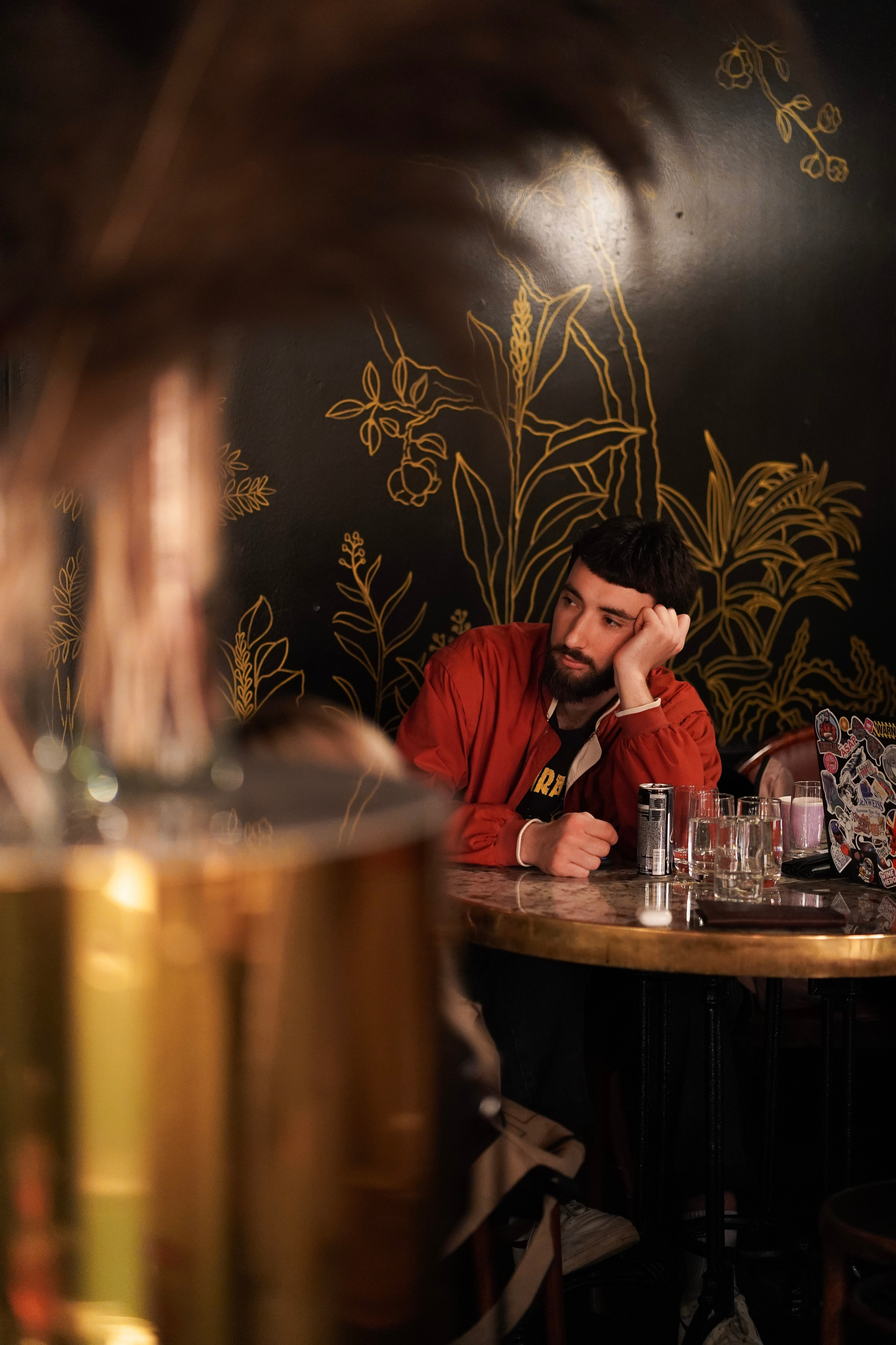 Bar Boss в «Детектив, где Вы?» (2024). Фотограф с психологическим образованием