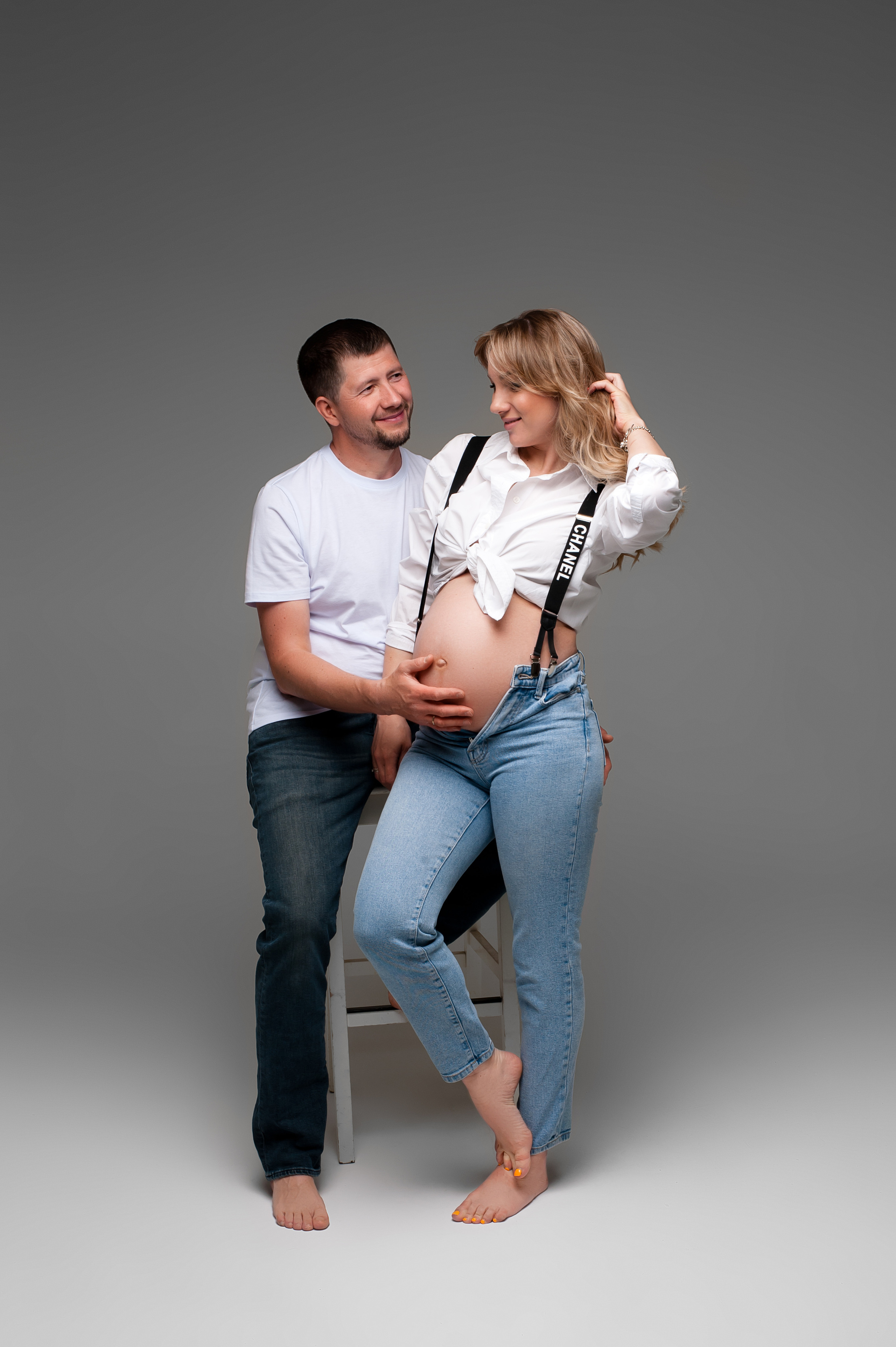 Фотосессия Беременности в Москве в стиле VOGUE "Всё включено". Стильная Фотосессия беременности как с обложки журнала