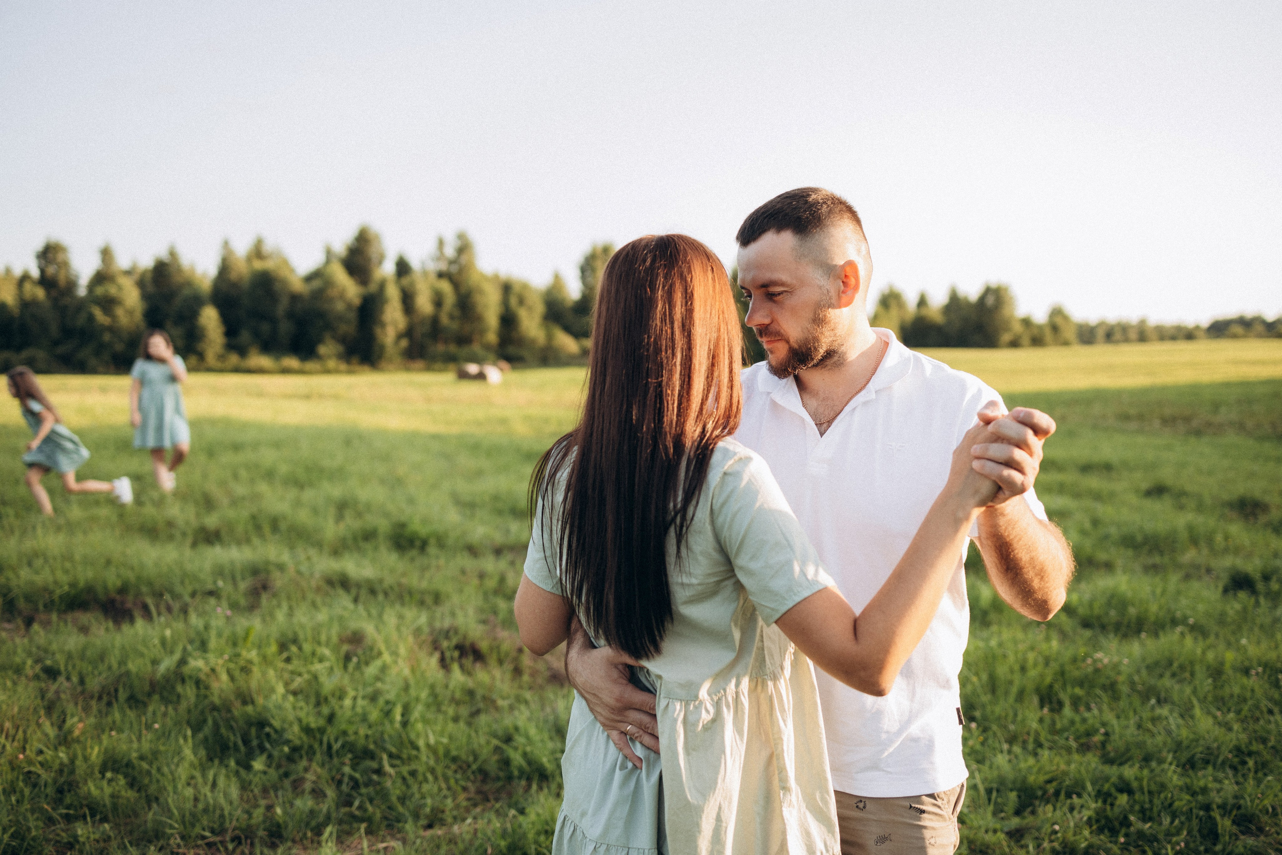 Алиса, Ульяна, Лена и Евгений. Фотограф Елена Рябцева