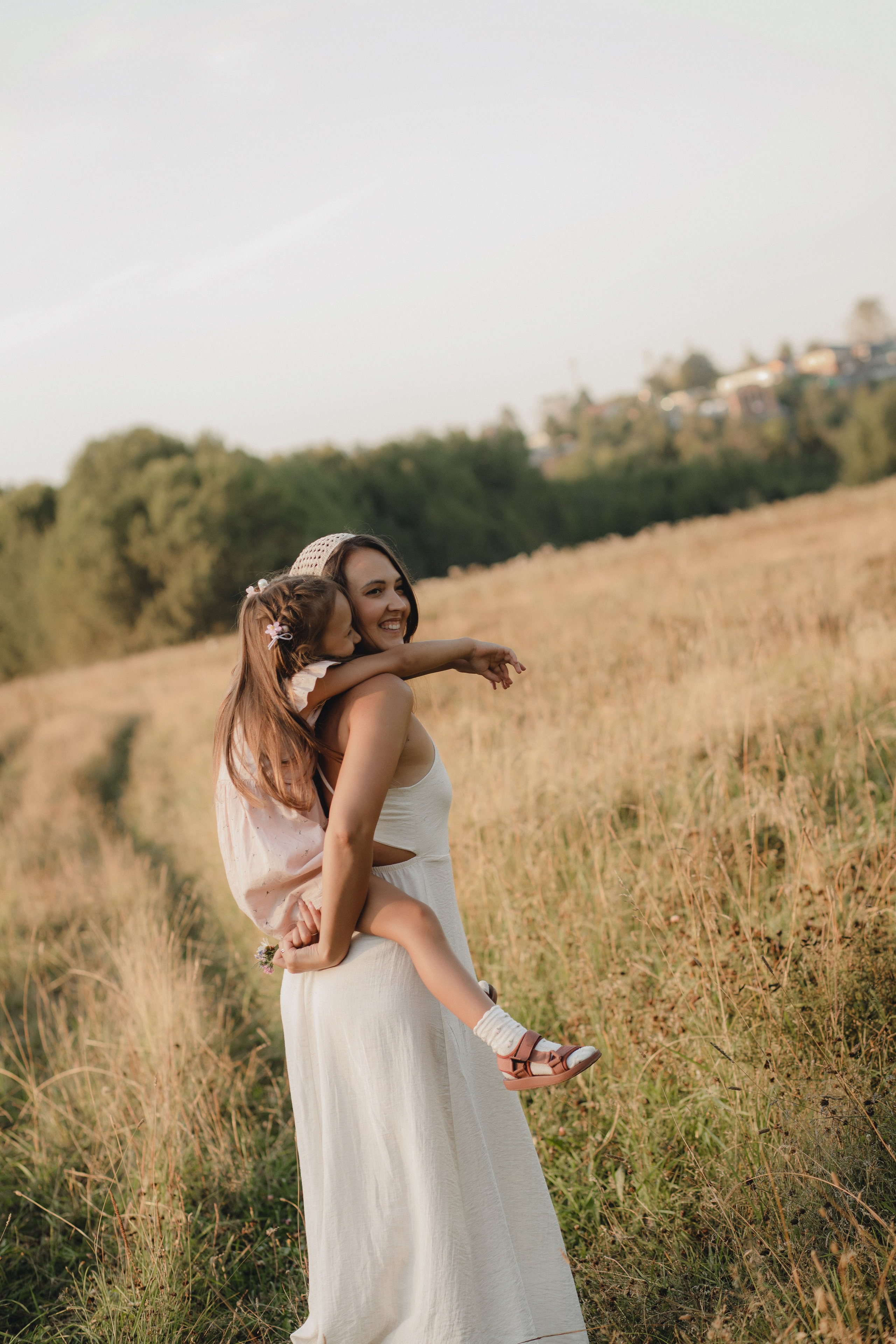 Анна, Андрей и Софа. Главная