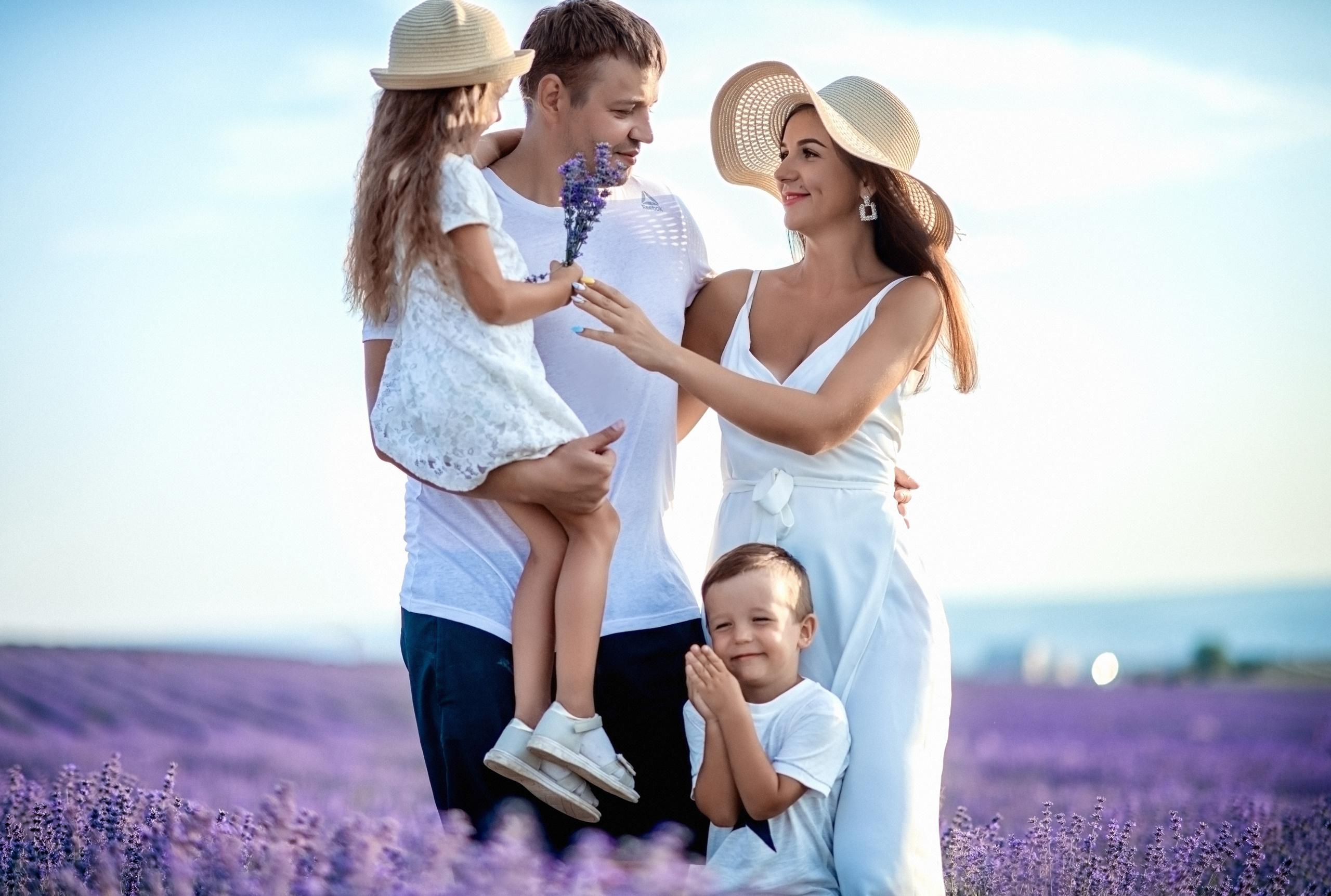 Фотосессия в лаванде. Свадебный и семейный фотограф и видеограф, Крым, Москва, Санкт -Петербург